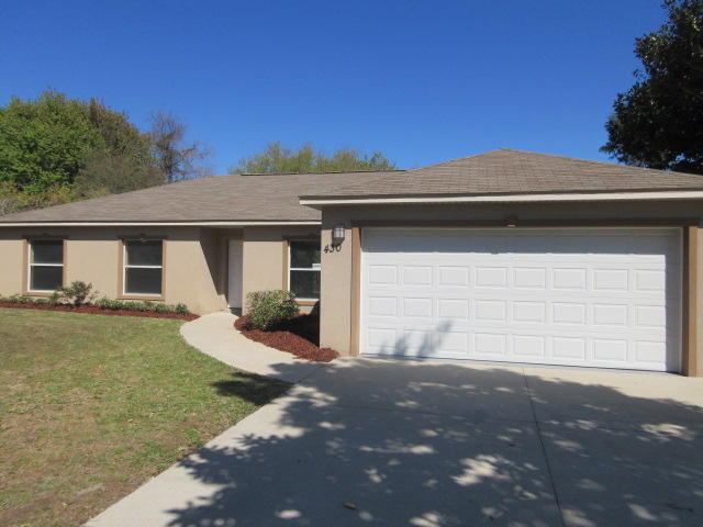 This is a really great 3 bedroom, 2 bath REO home with an office in Destin! The home features fresh paint, new carpet and new stainless steel appliances. The home has vaulted and high ceilings, an open floor plan, a spacious kitchen with a pantry and breakfast nook, and lots of closet space. The location is close to all the great things around Destin, shopping, schools, restaurants, entertainment and the Harbor. This is a Fannie Mae Homepath Property.