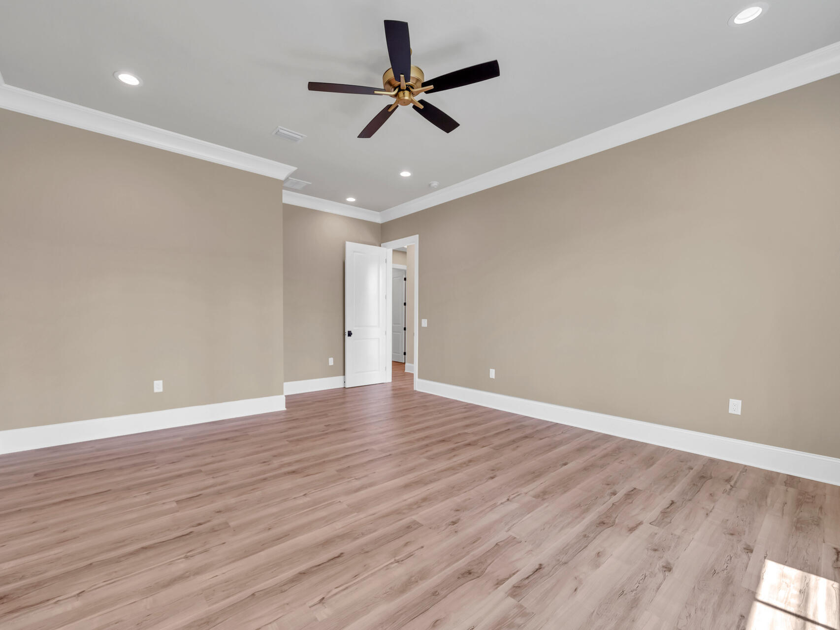 Deer Moss Creek - Residential