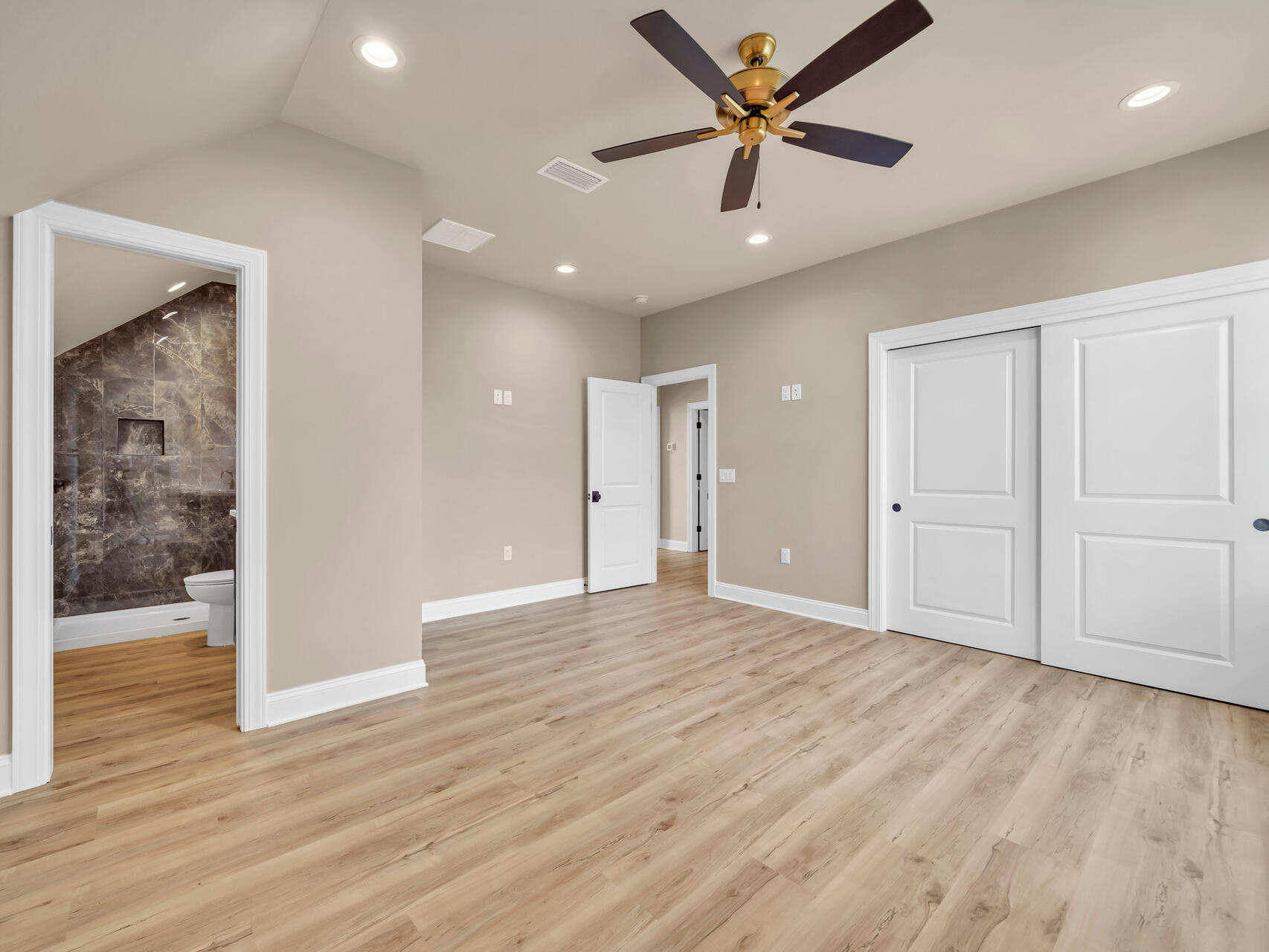 Deer Moss Creek - Residential