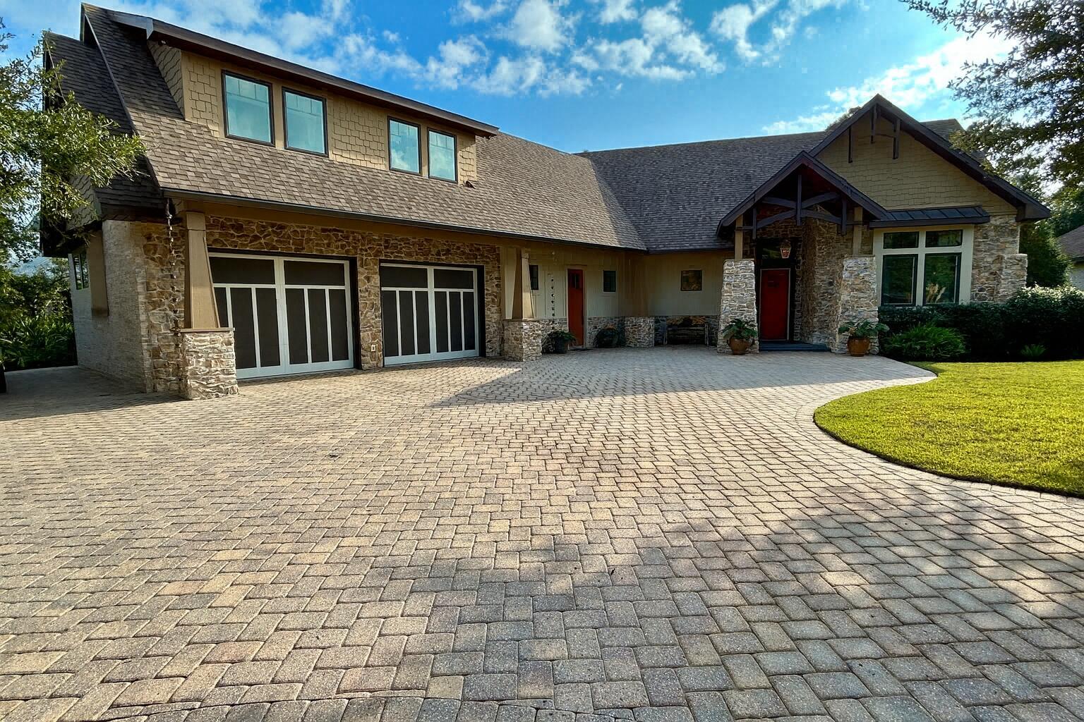 BOTANY BAYOU - Residential