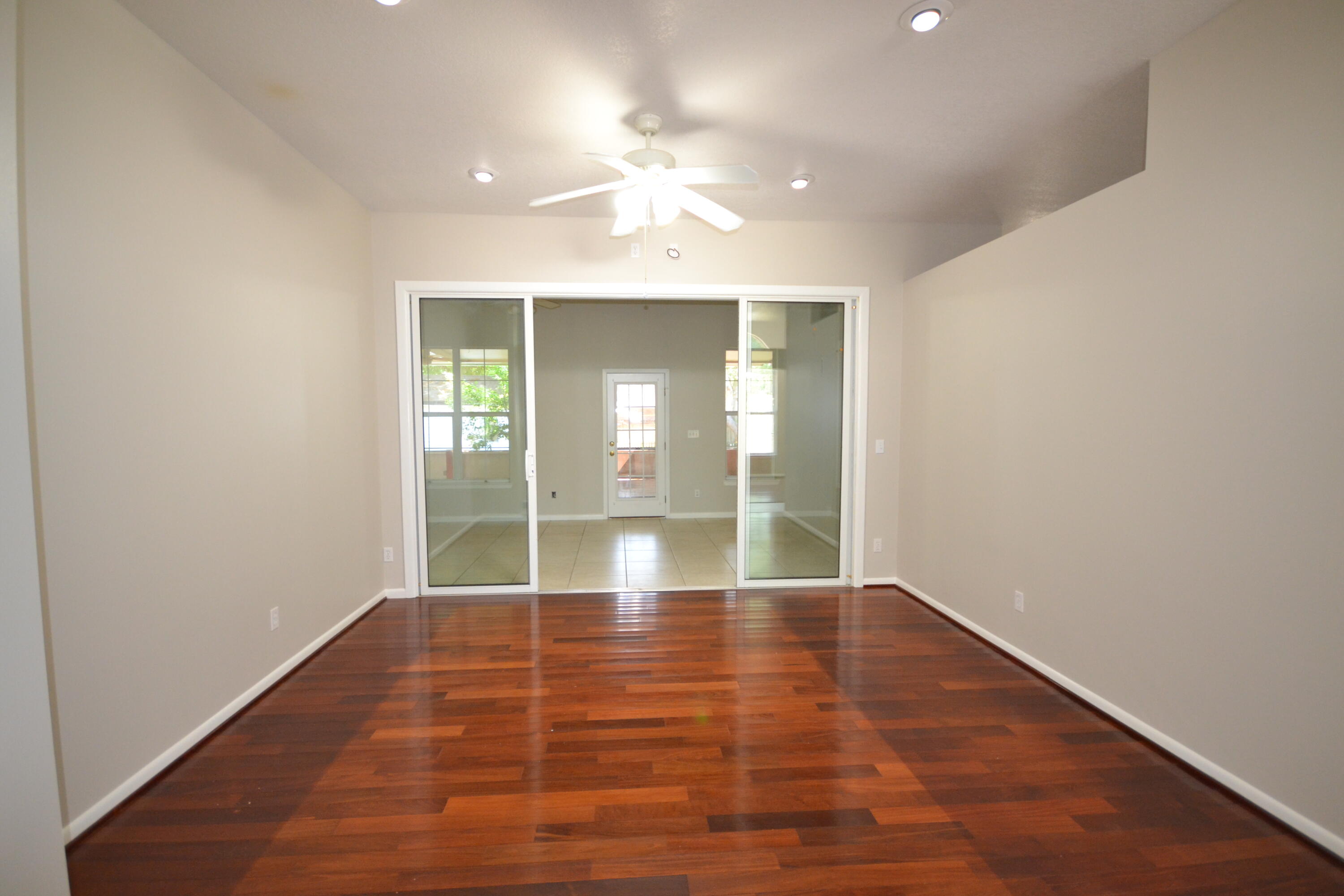 CAM ESTATES - Residential