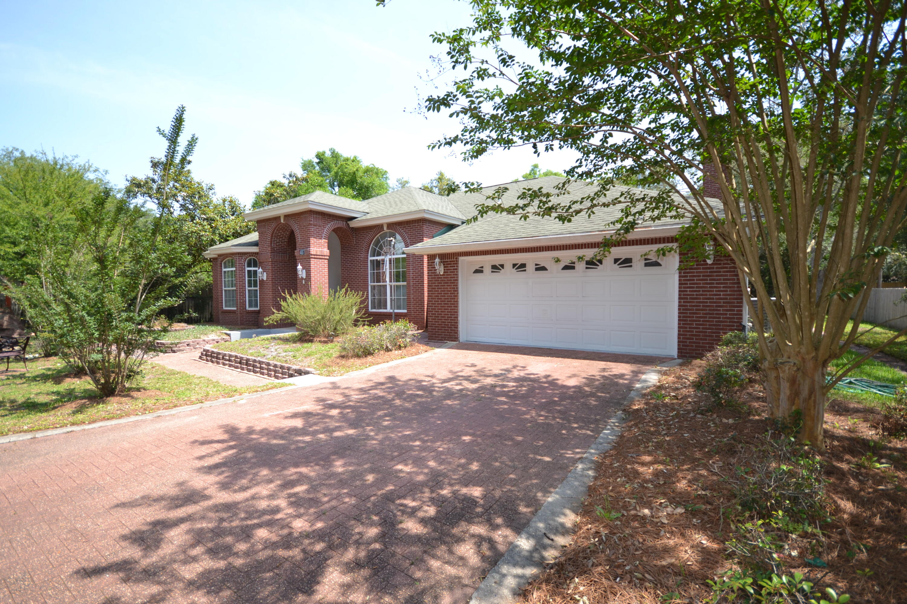 CAM ESTATES - Residential