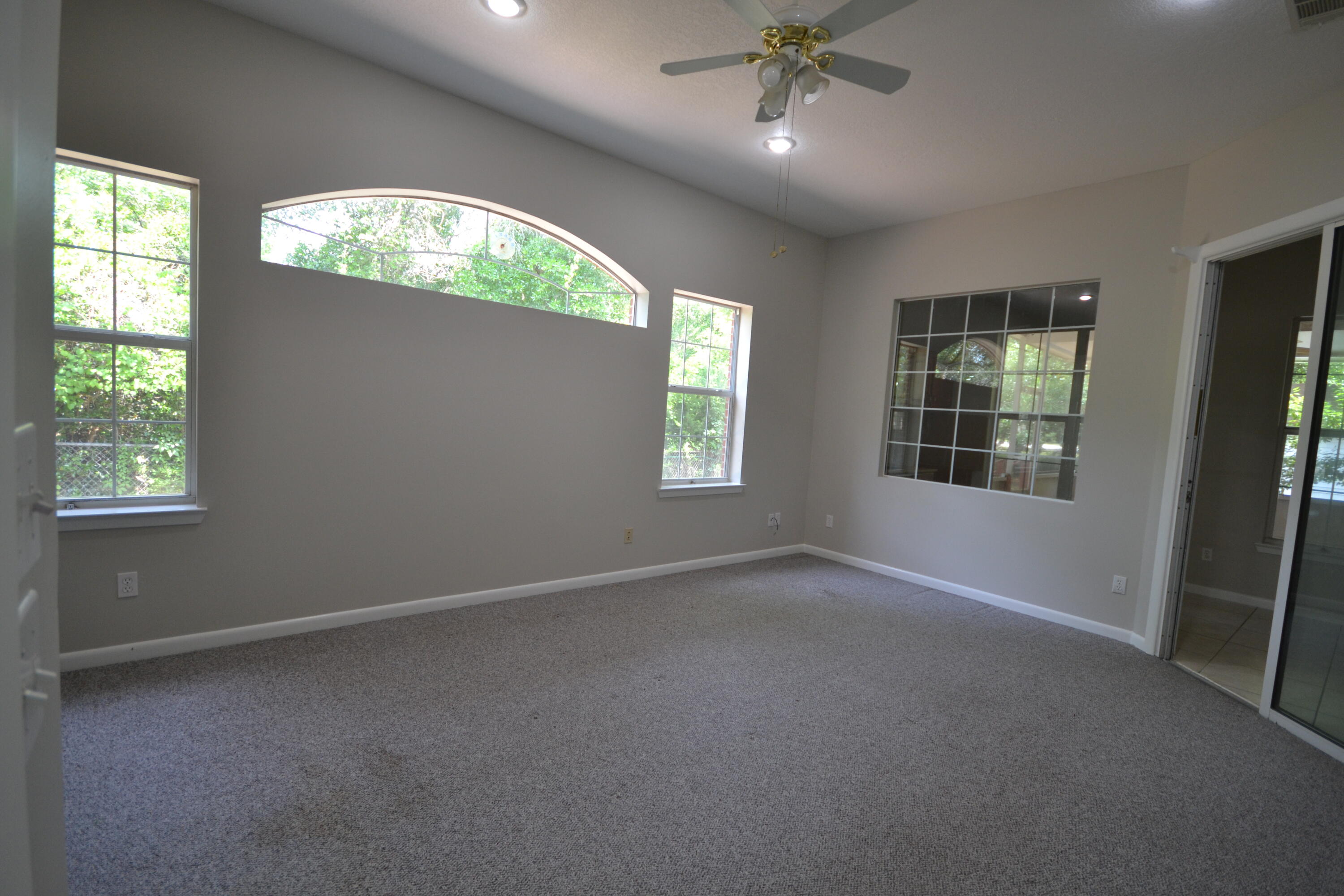 CAM ESTATES - Residential
