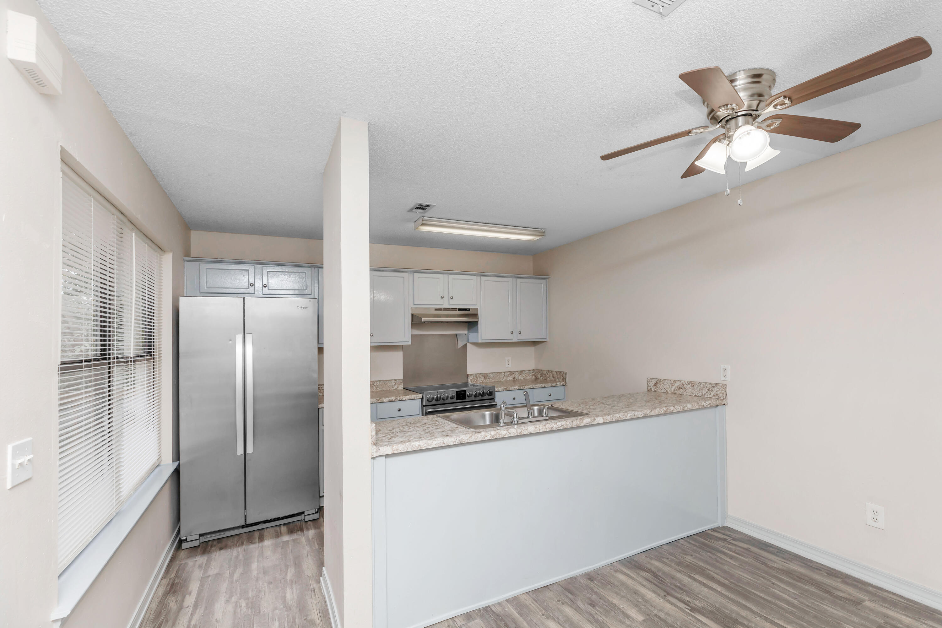 FAIRWAY VILLAS - Residential