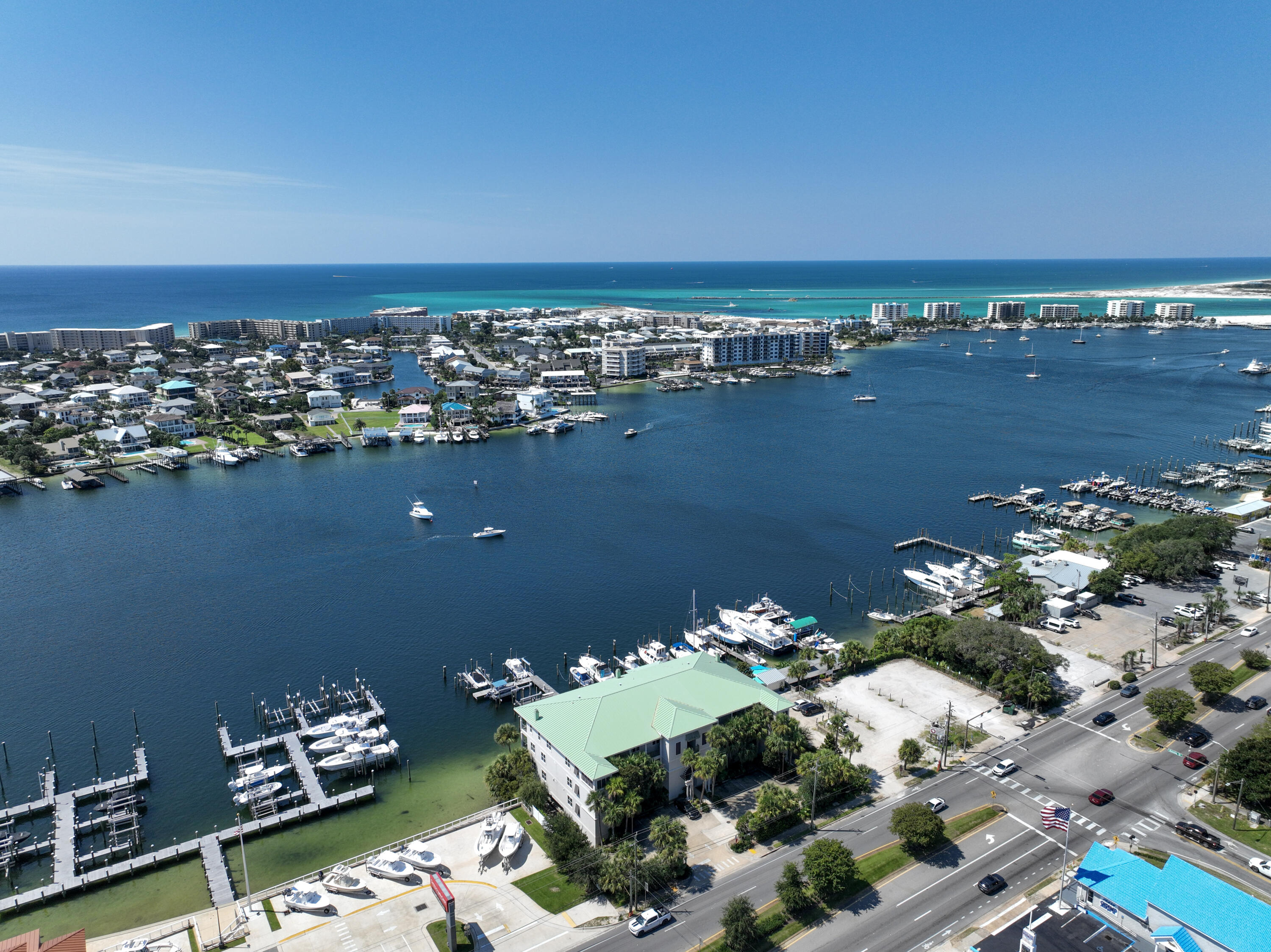 TRANQUIL HARBOR - Residential