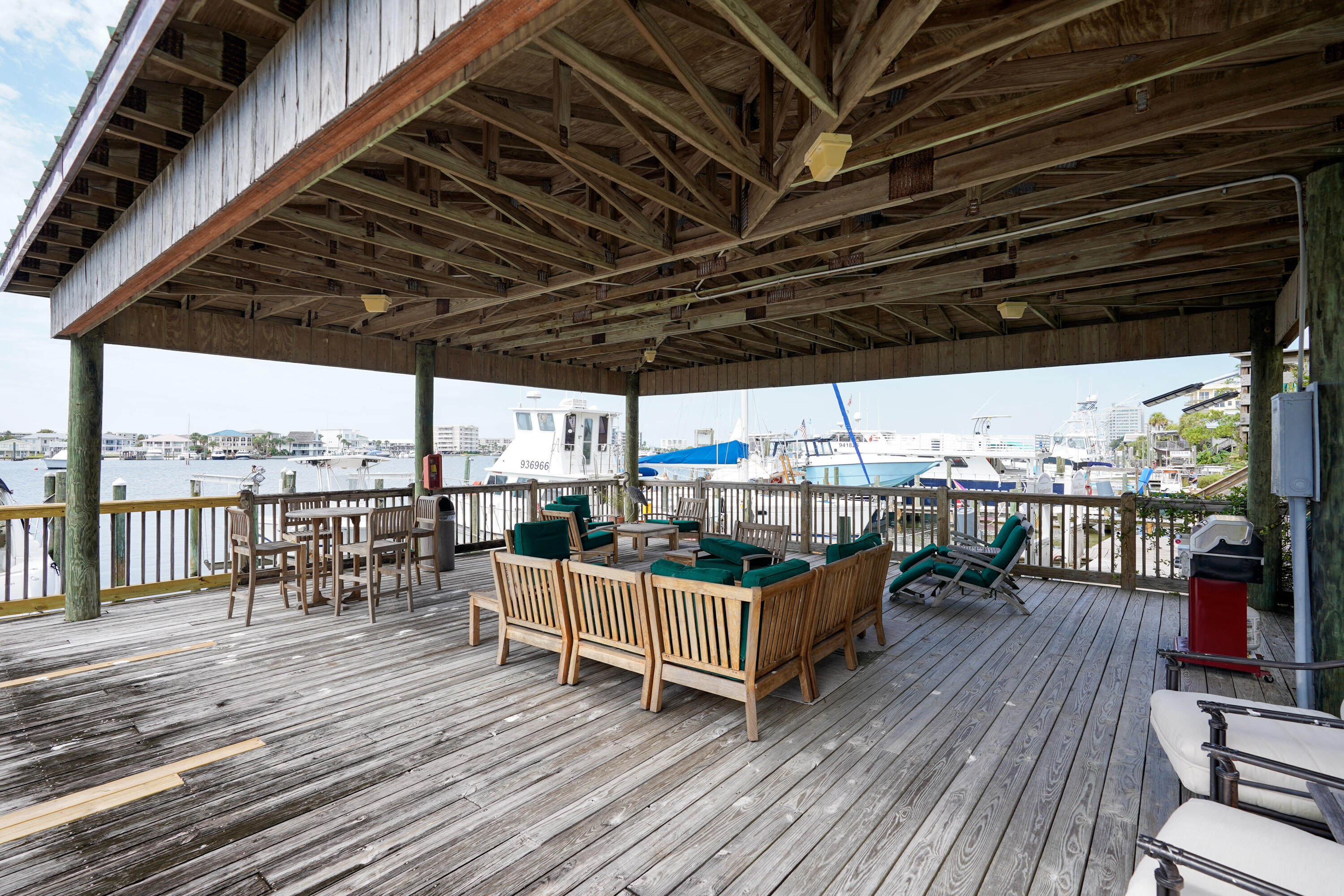 TRANQUIL HARBOR - Residential
