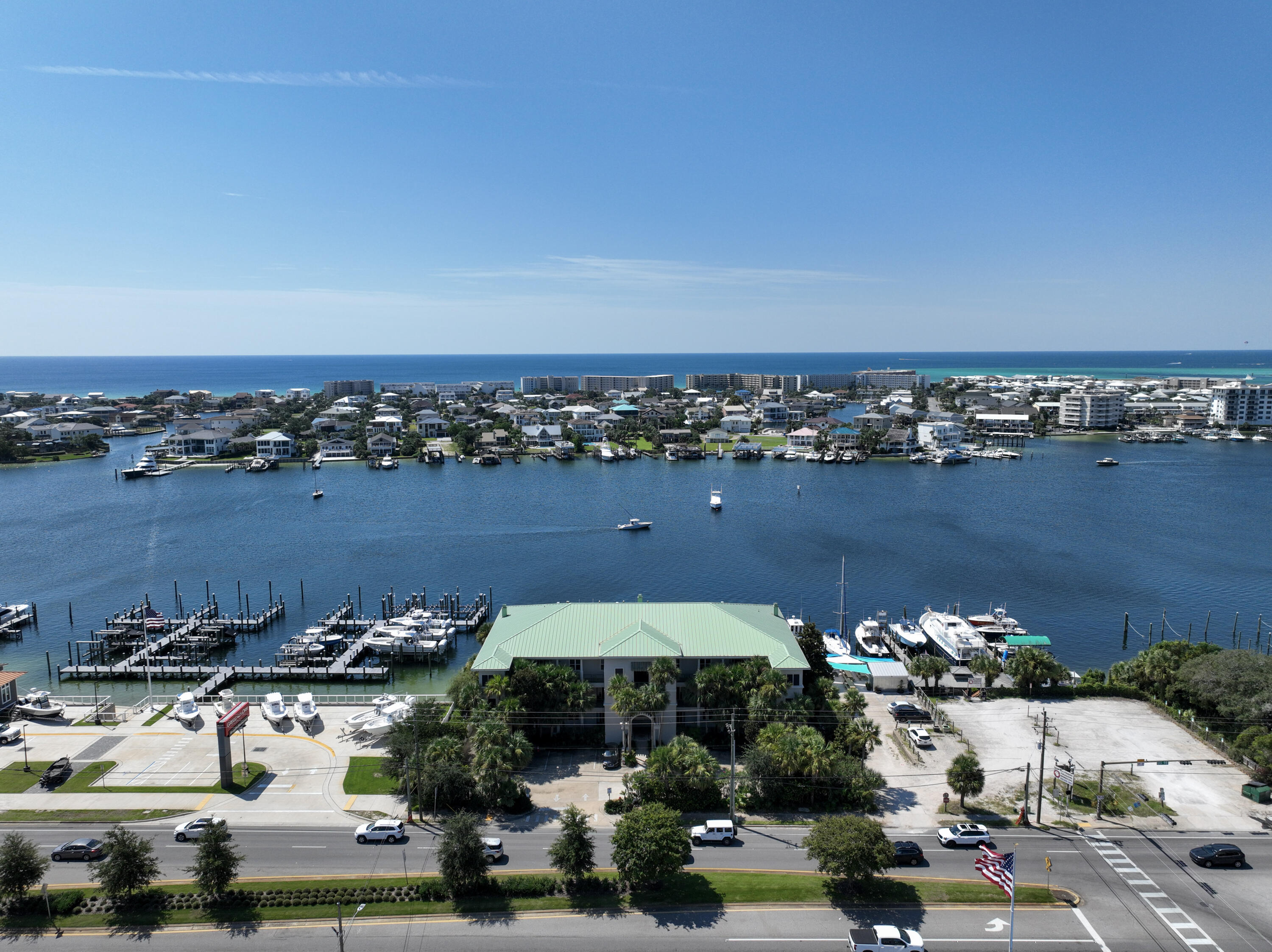 TRANQUIL HARBOR - Residential