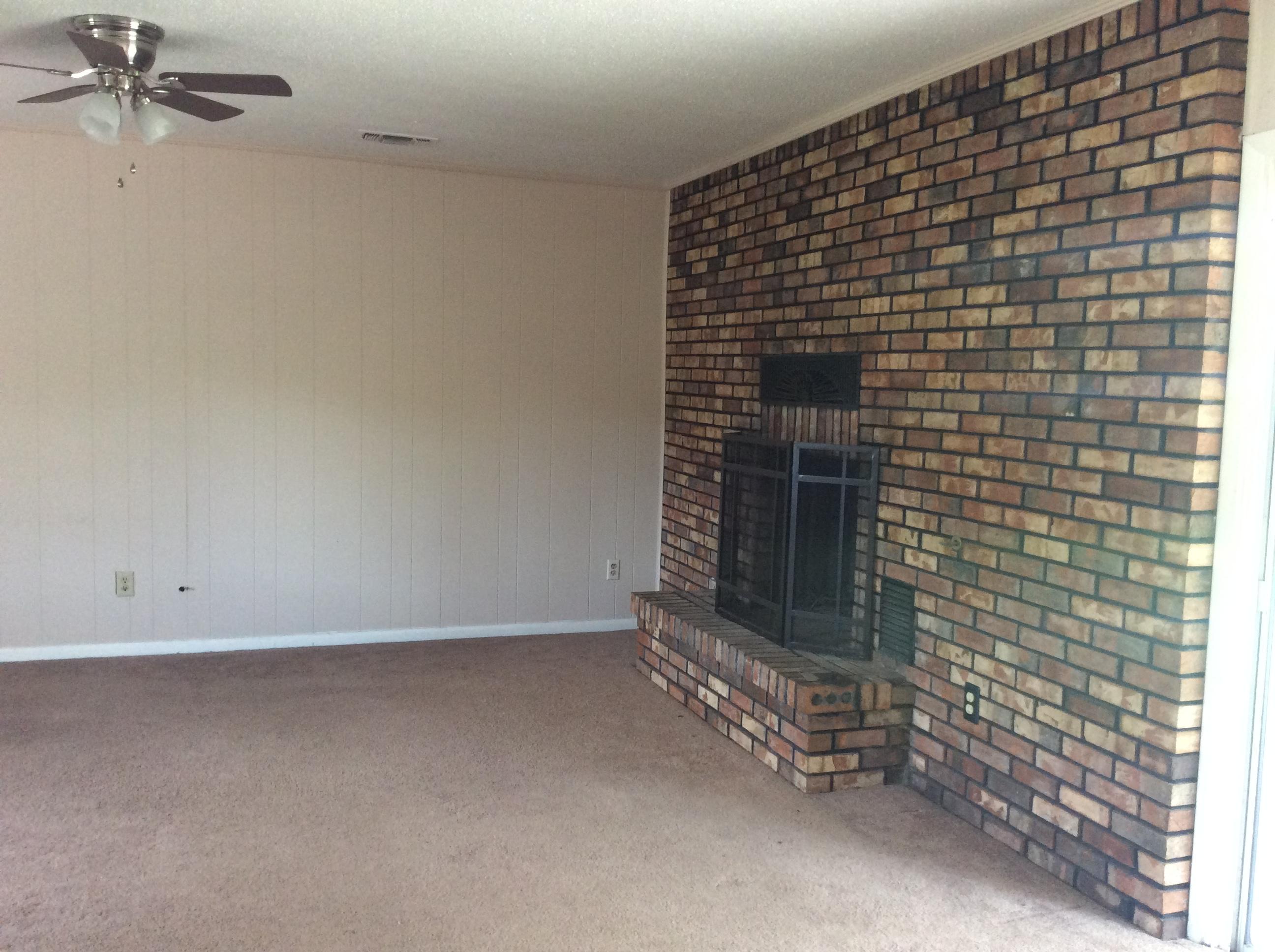 WINTHROP PLACE 1ST ADDN LOT 8 BLK A - Residential