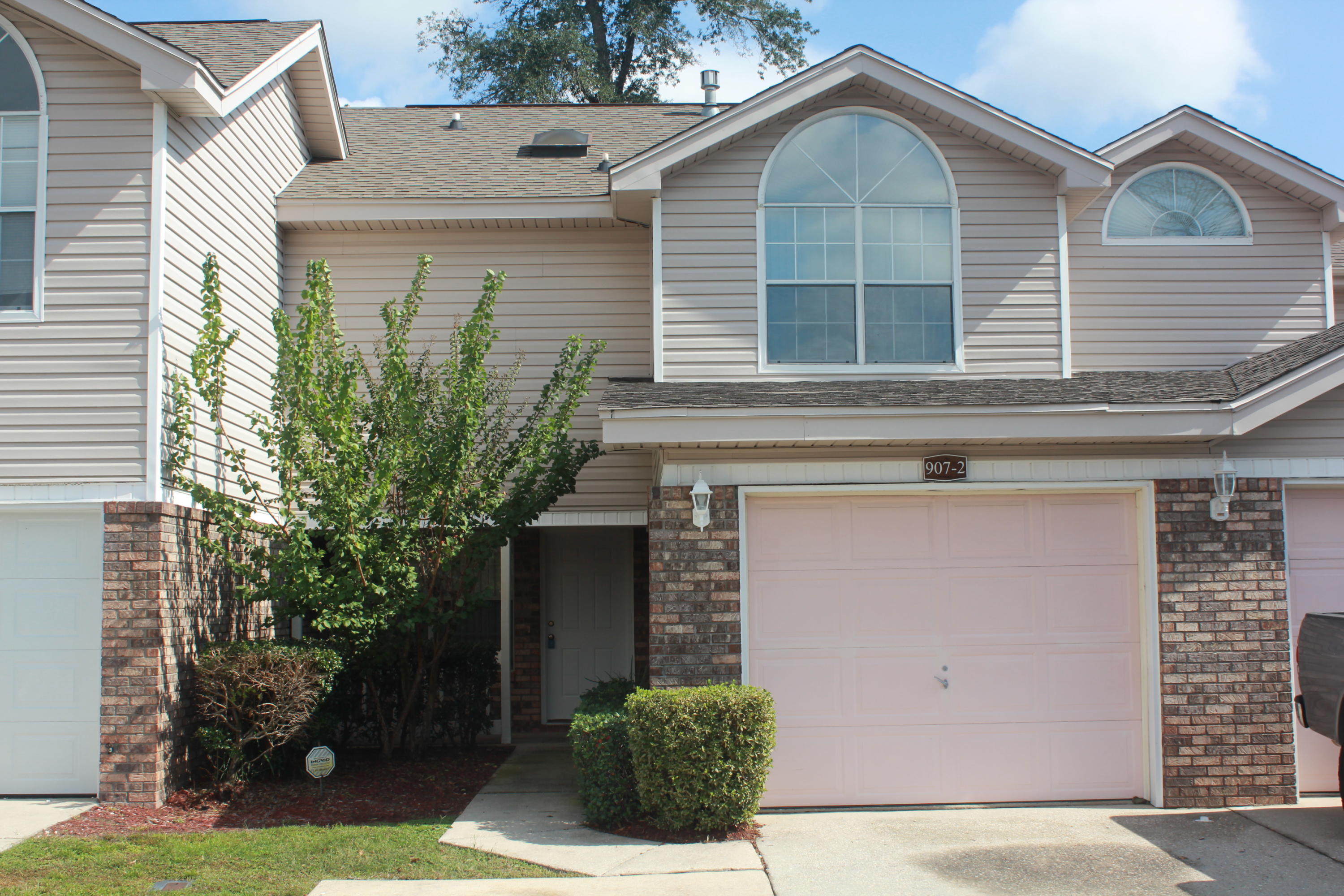 PIEDMONT PLACE - Residential Lease