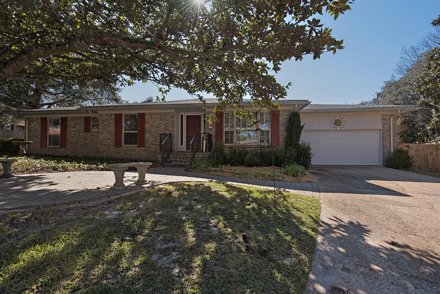 LAKE LORRAINE ESTATES 2 - Residential