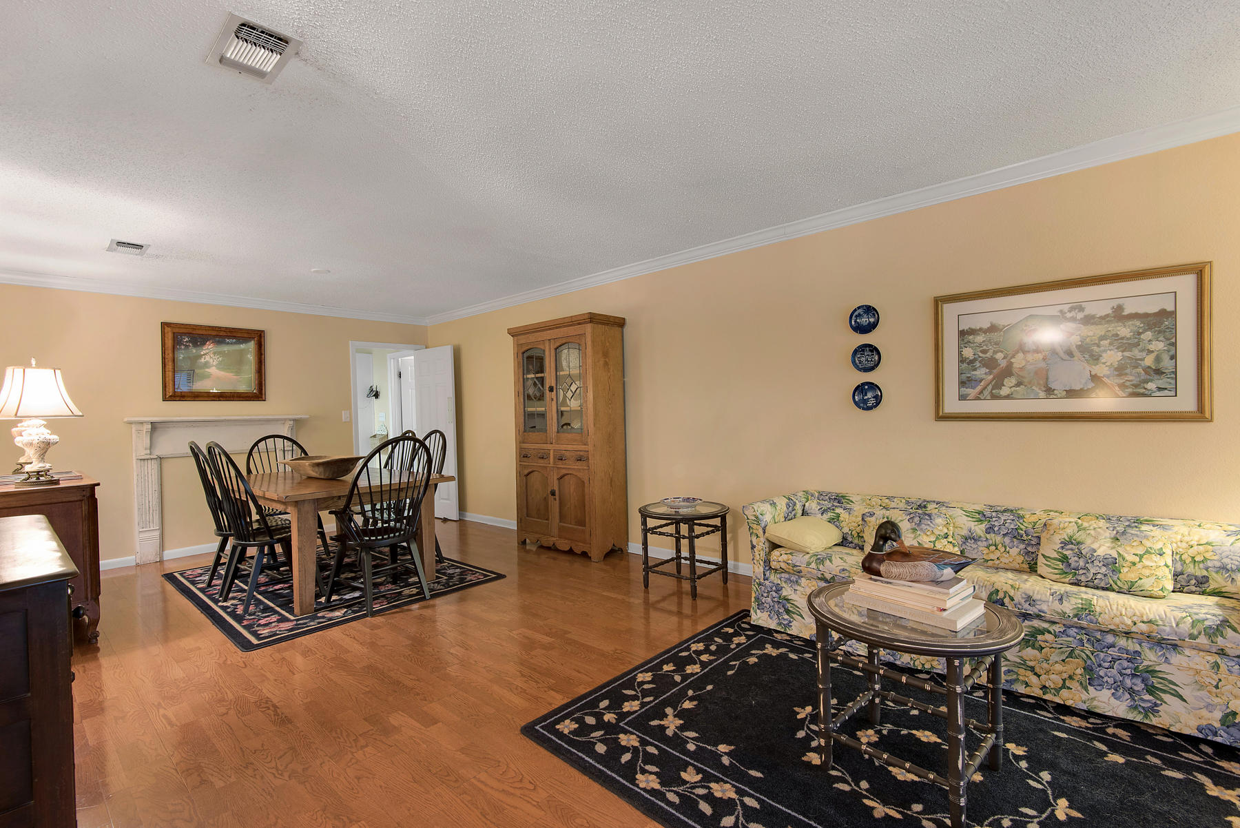 LAKE LORRAINE ESTATES 2 - Residential
