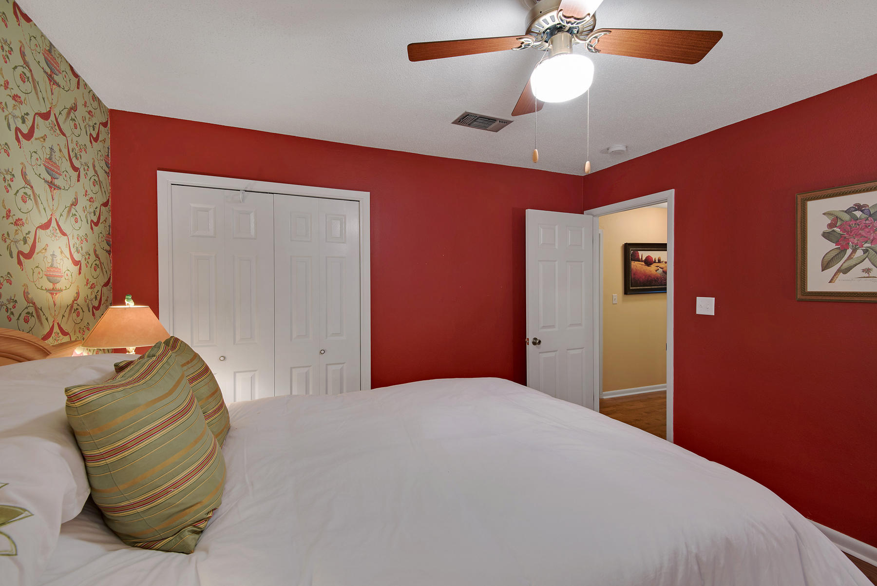LAKE LORRAINE ESTATES 2 - Residential