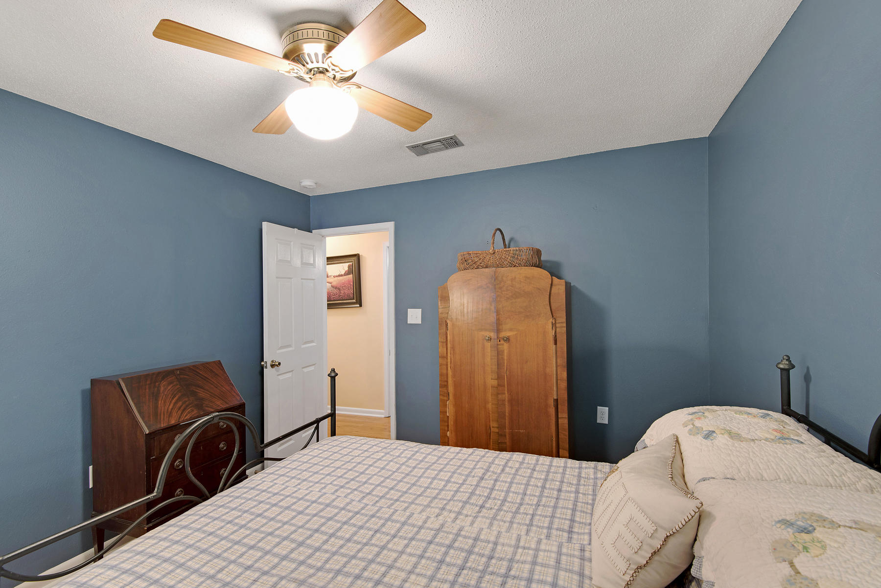 LAKE LORRAINE ESTATES 2 - Residential