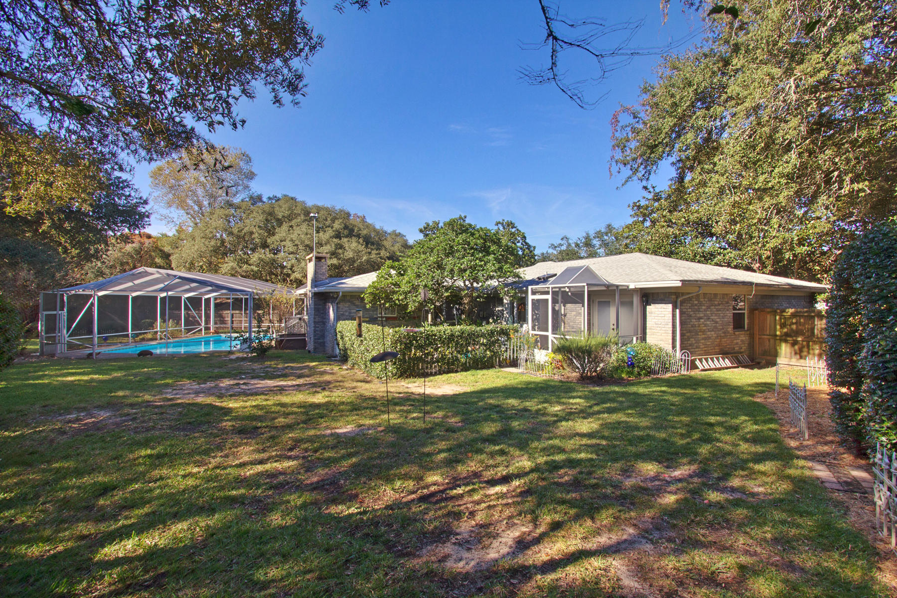 LAKE LORRAINE ESTATES 2 - Residential
