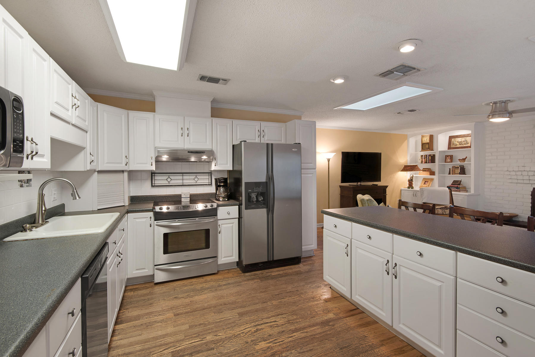 LAKE LORRAINE ESTATES 2 - Residential
