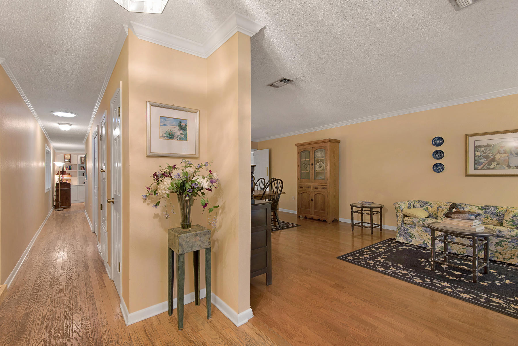 LAKE LORRAINE ESTATES 2 - Residential