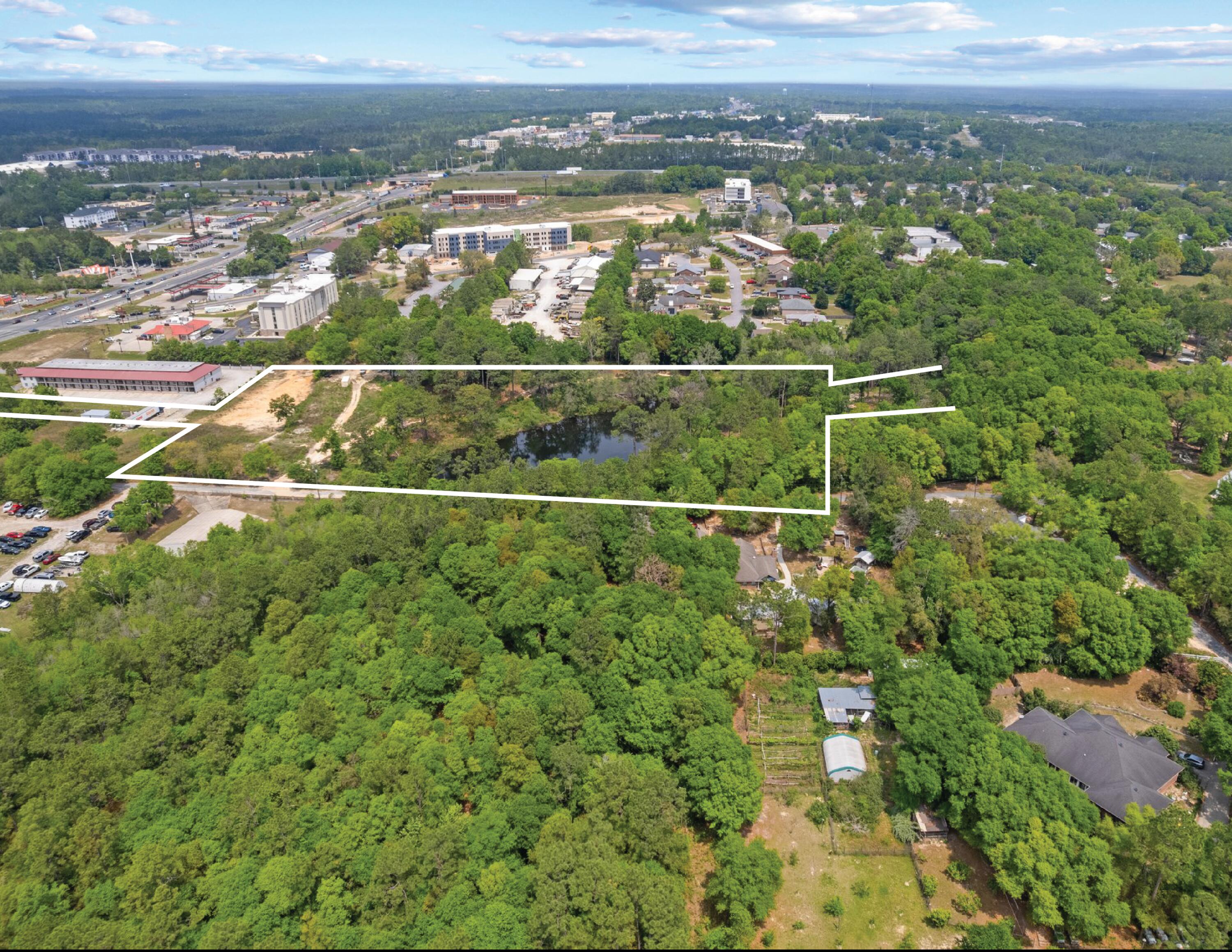 Now available to purchase is a 8AC commercial property in Crestview, FL. Comprised of multiple parcels this property has three points of ingress/egress: Hugo Lane to the south; S Ferdon Blvd/Highway 85; Live Oak Church Rd which serves as a secondary access to avoid any traffic along Highway 85. AADT is 41,000.



Crestview, FL is a high growth market with multiple national tenants opening additional locations, investment into city infrastructure, expanding education systems, strong military market, and the development of Shoal River Ranch- an industrial real estate gigasite.