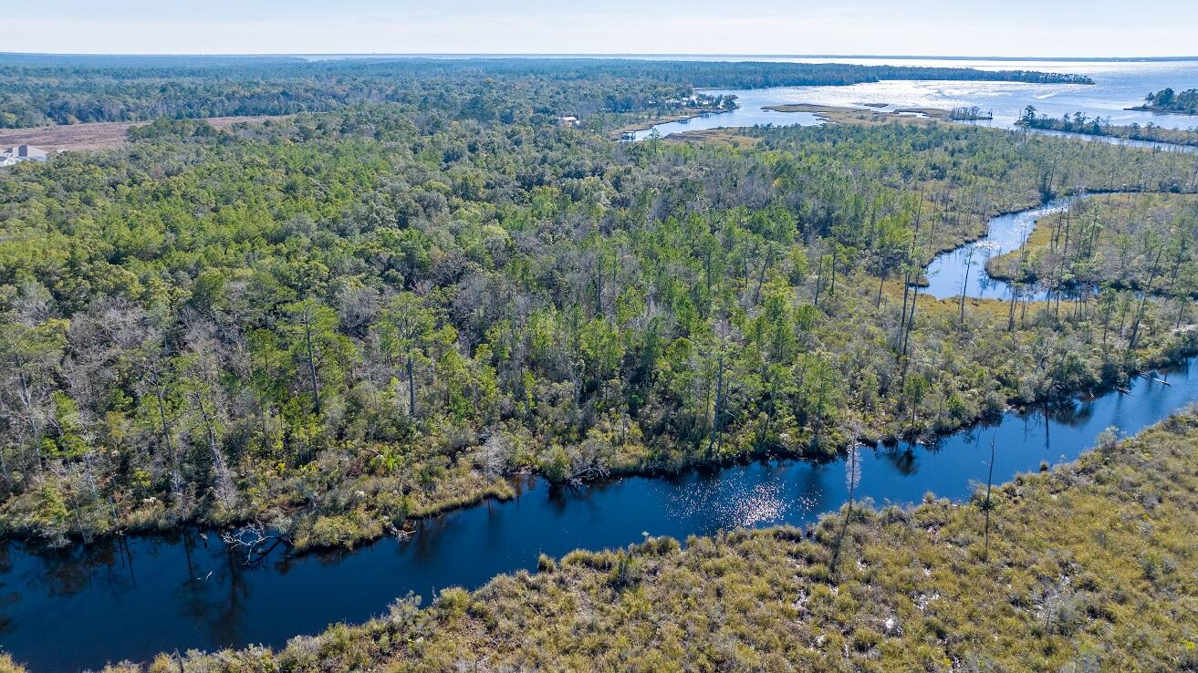 MAGNOLIA BAY - Land