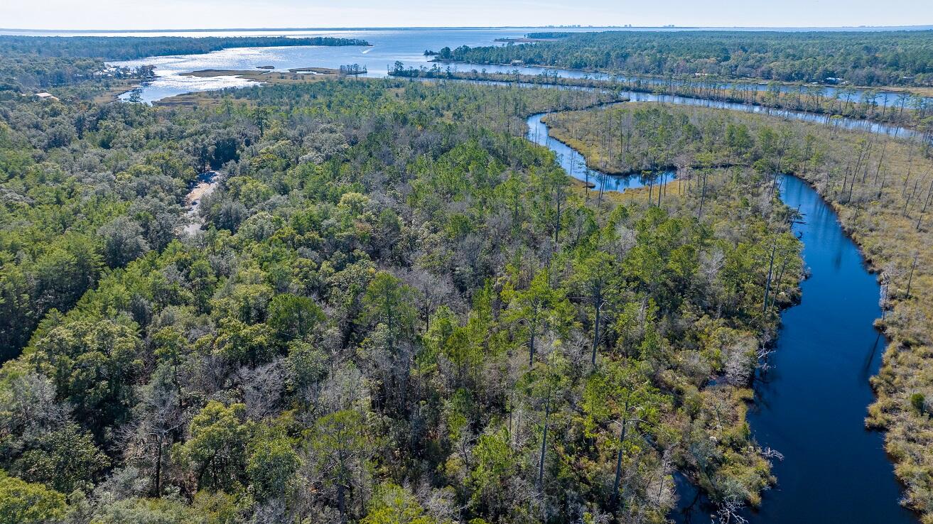 MAGNOLIA BAY - Land