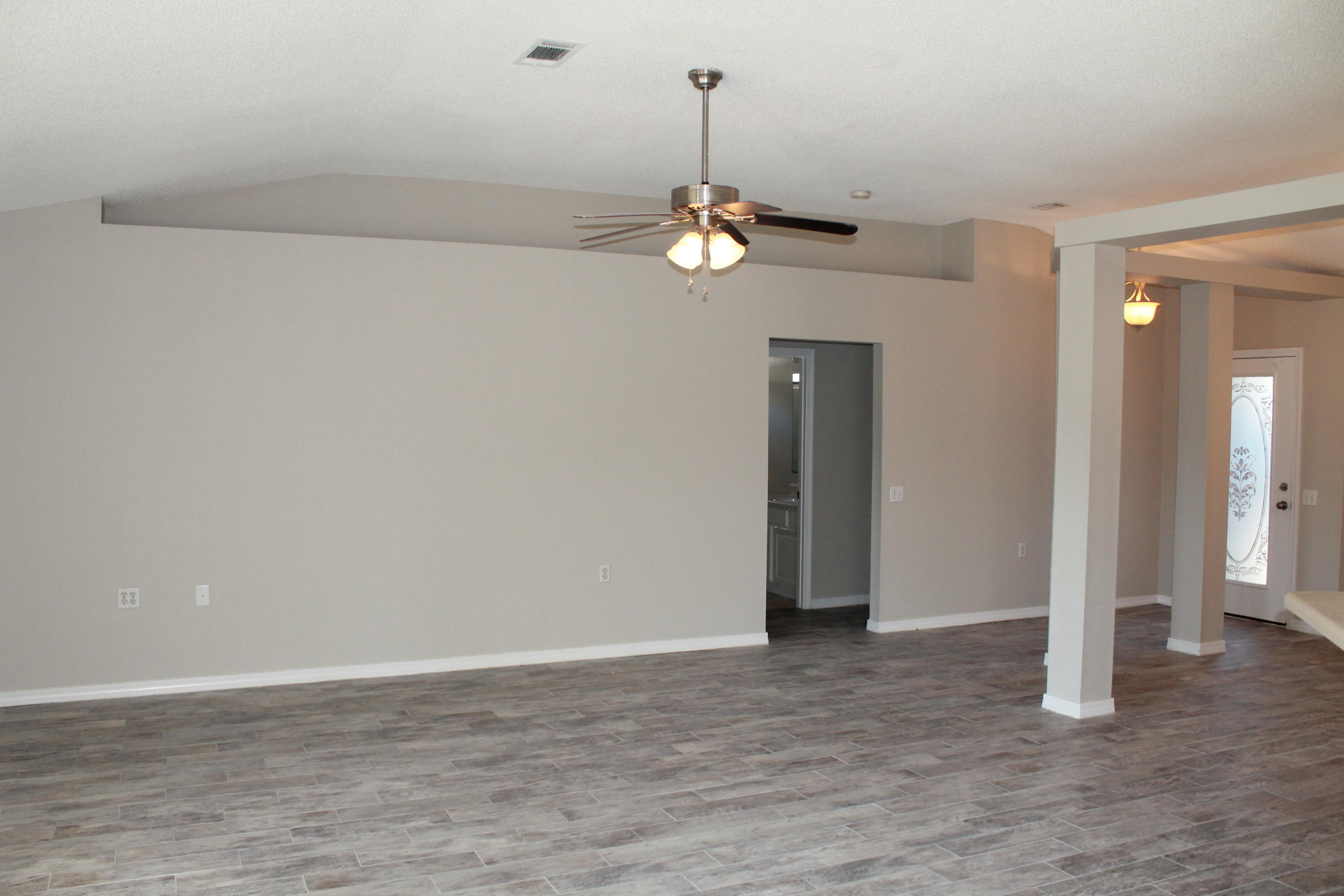 LIGHTHOUSE POINTE UNIT 3 - Residential Lease