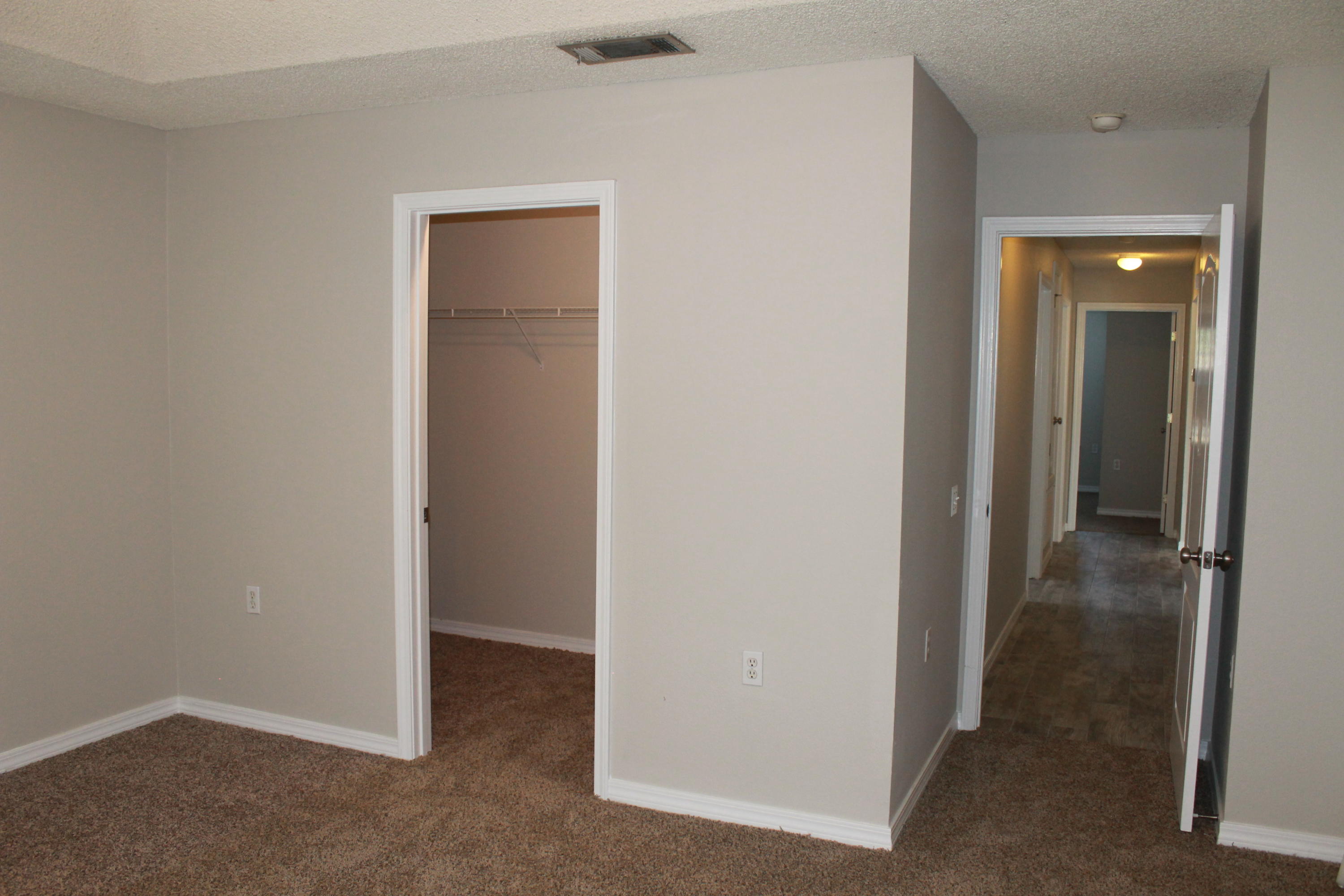 LIGHTHOUSE POINTE UNIT 3 - Residential Lease