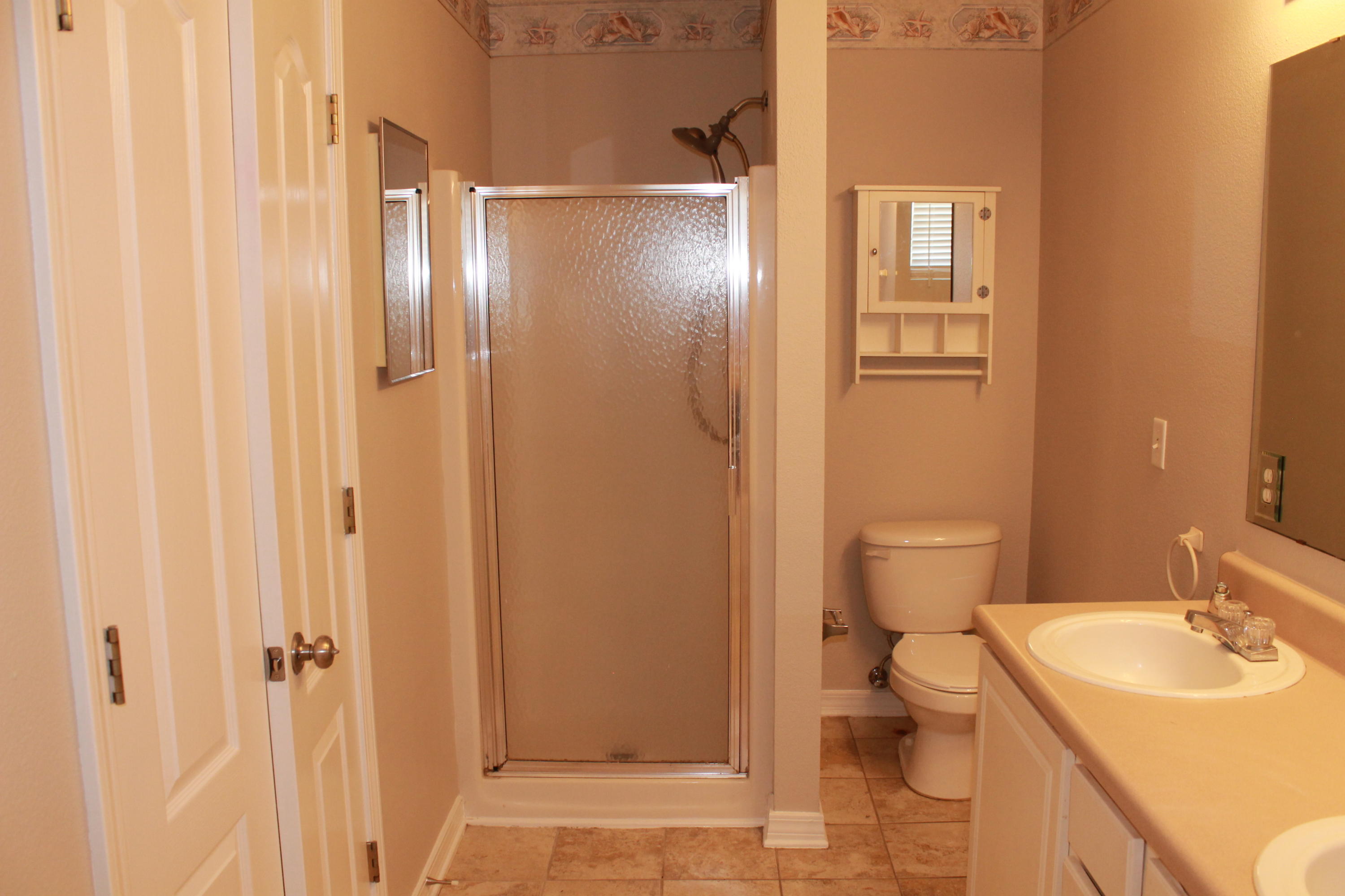 LIGHTHOUSE POINTE UNIT 3 - Residential Lease