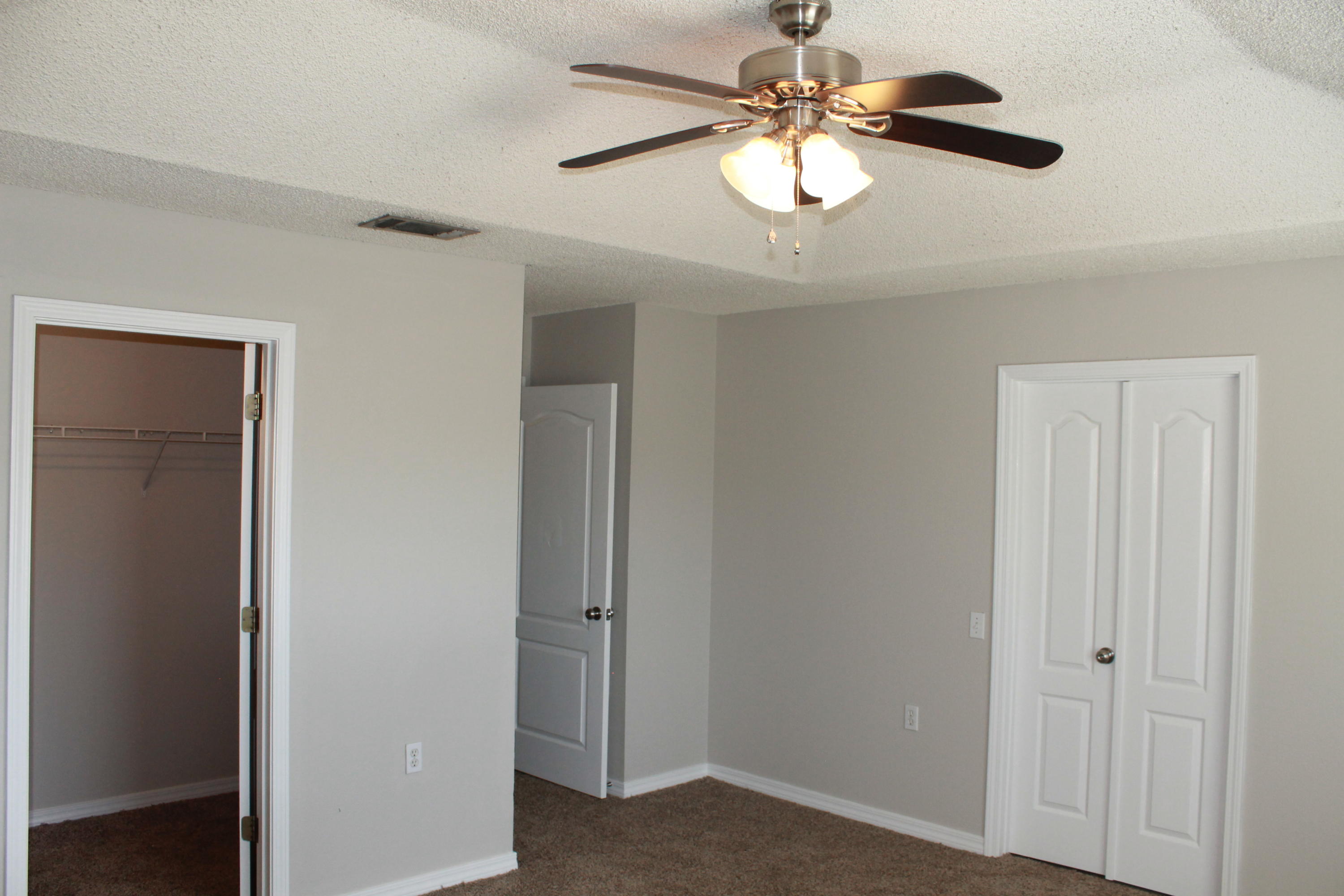 LIGHTHOUSE POINTE UNIT 3 - Residential Lease