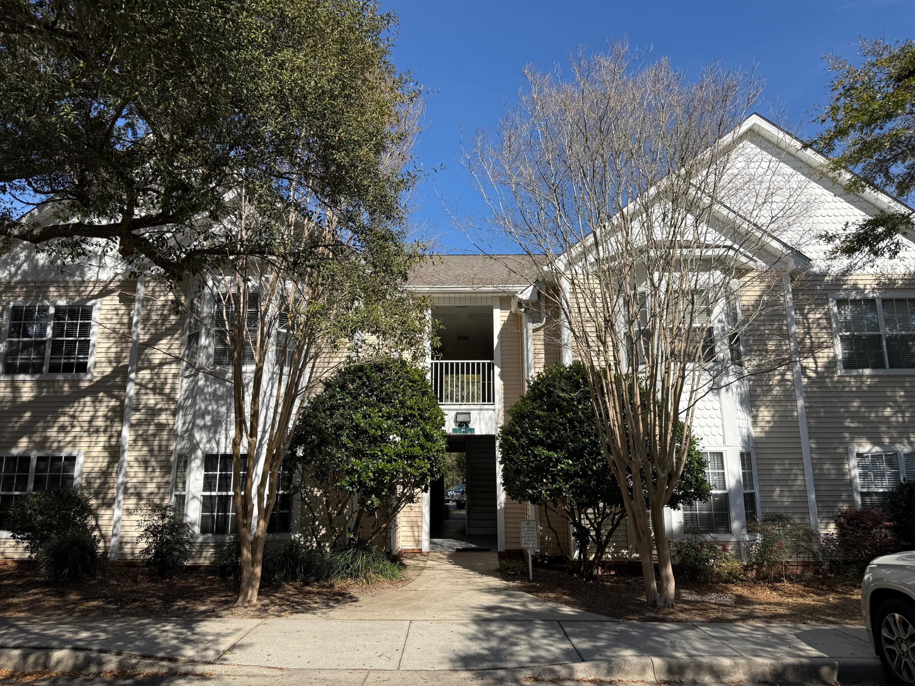THE OAKS AT NICEVILLE PH I - Residential Lease