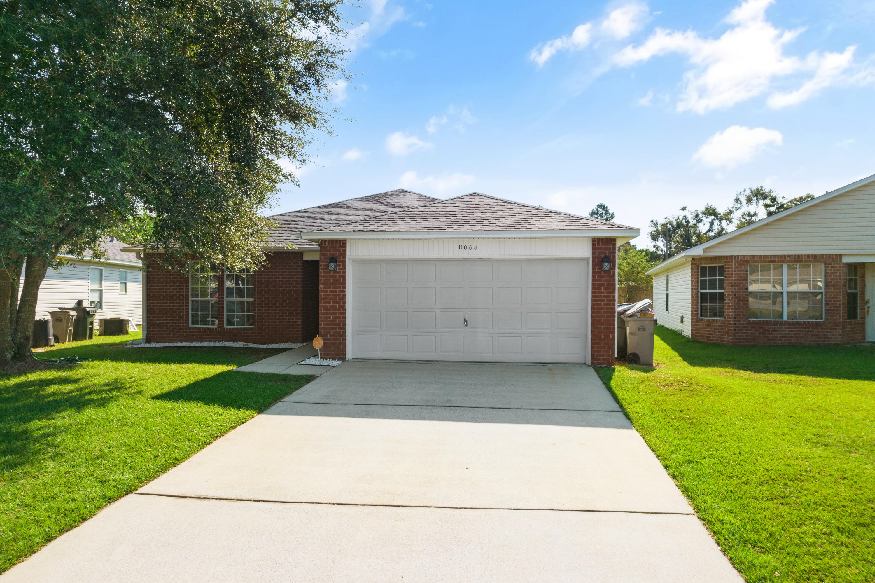 MAPLE OAKS - Residential