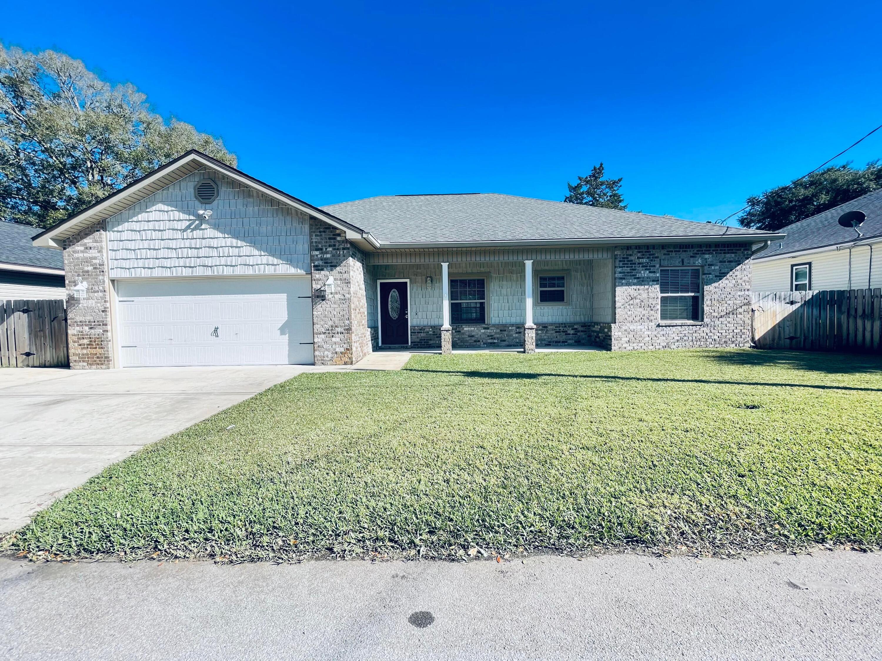 807 Dawes Road - Residential Lease