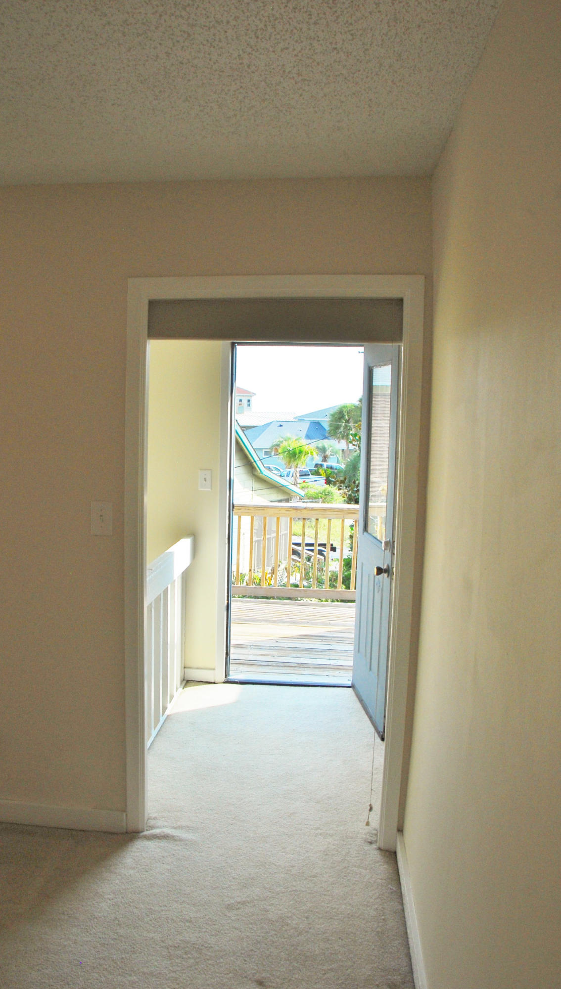 VIEW T/H THE - Residential