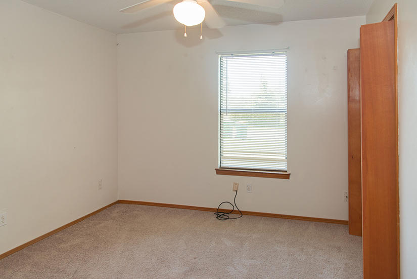 WYNNEHAVEN BEACH ESTATES - Residential Lease