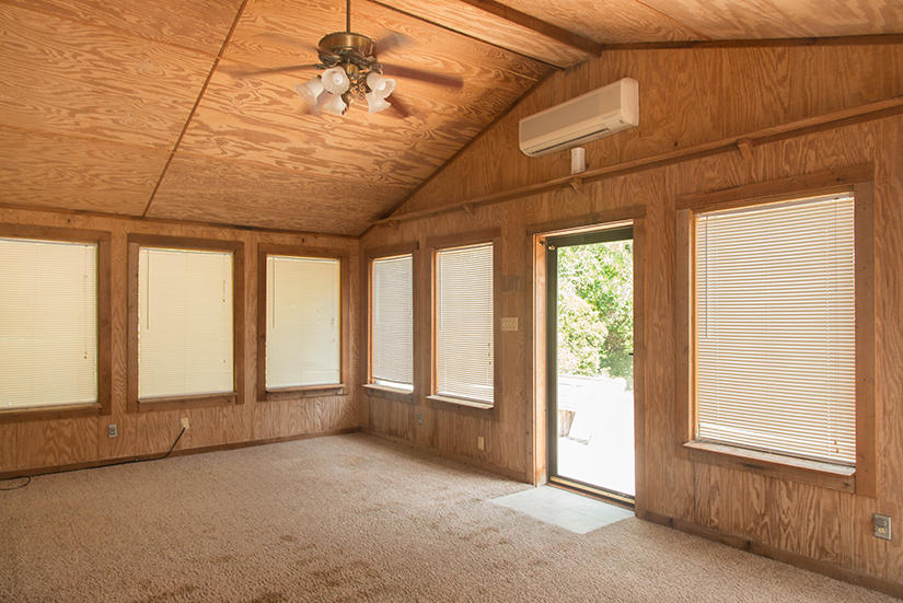 WYNNEHAVEN BEACH ESTATES - Residential Lease