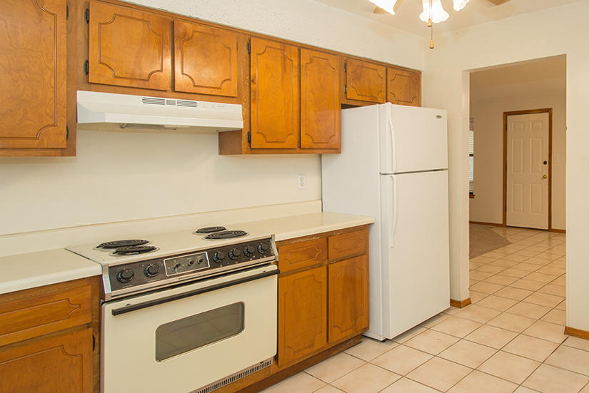 WYNNEHAVEN BEACH ESTATES - Residential Lease
