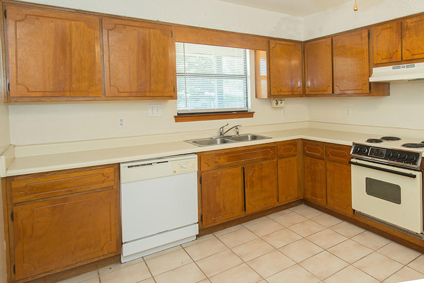 WYNNEHAVEN BEACH ESTATES - Residential Lease