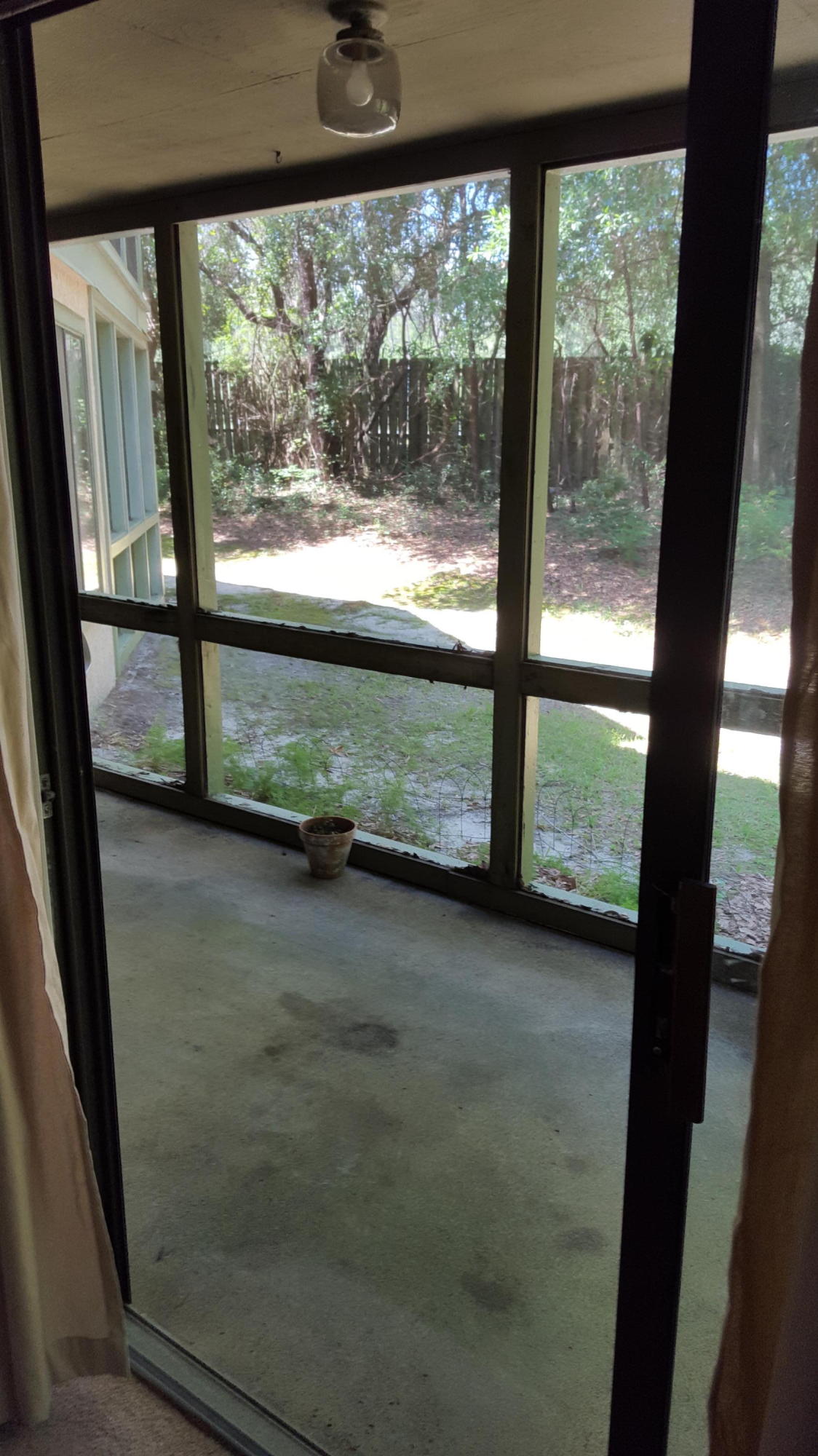 GARDEN OAKS CONDO - Residential Lease