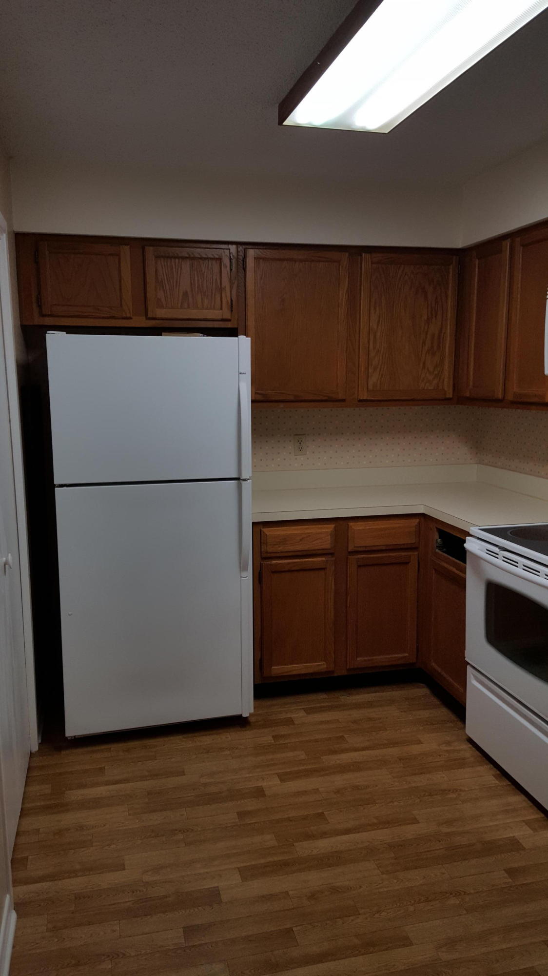 GARDEN OAKS CONDO - Residential Lease