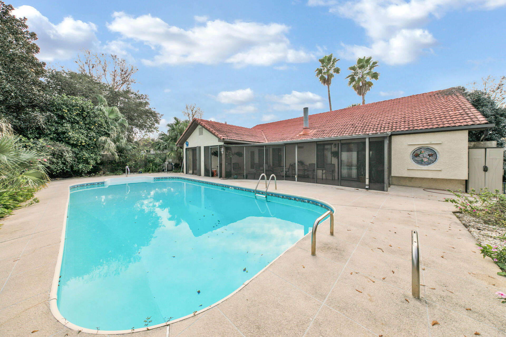 KELL-AIRE GARDENS - Residential
