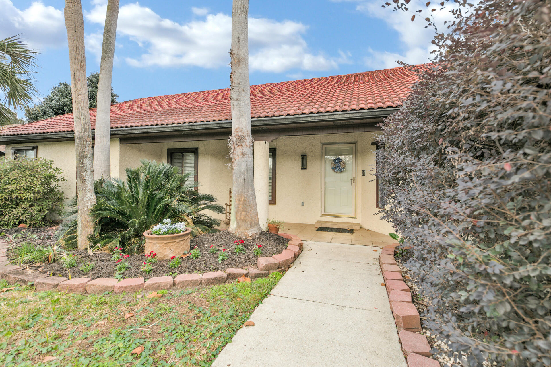 KELL-AIRE GARDENS - Residential