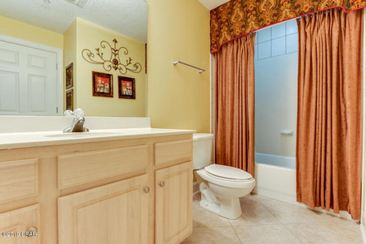 EMERALD ISLE - Residential