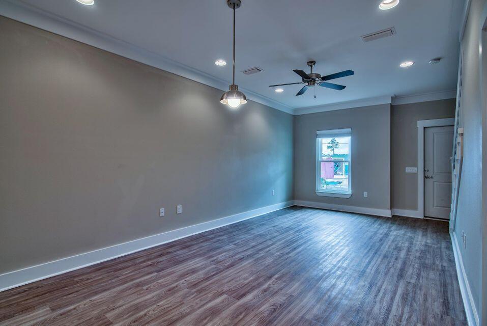 VERANDAS OF FREEPORT, THE - Residential Lease