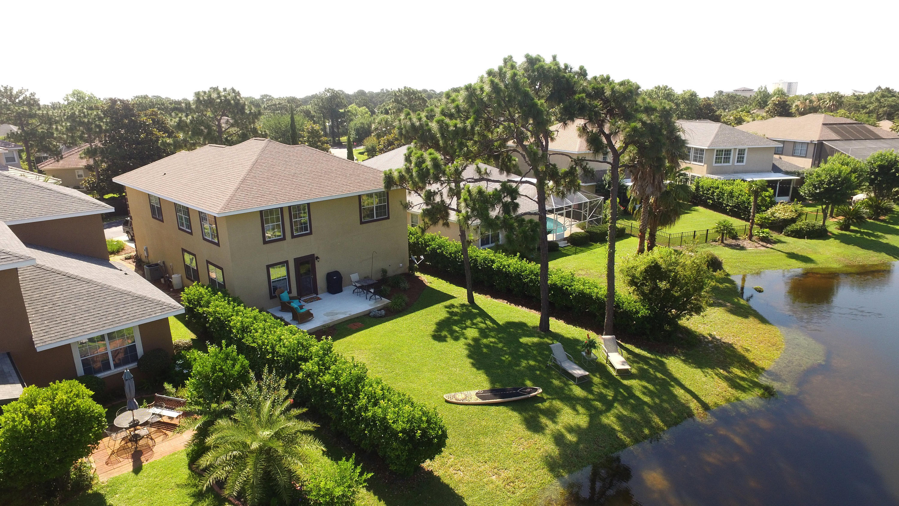 EMERALD LAKES PH 1 - Residential