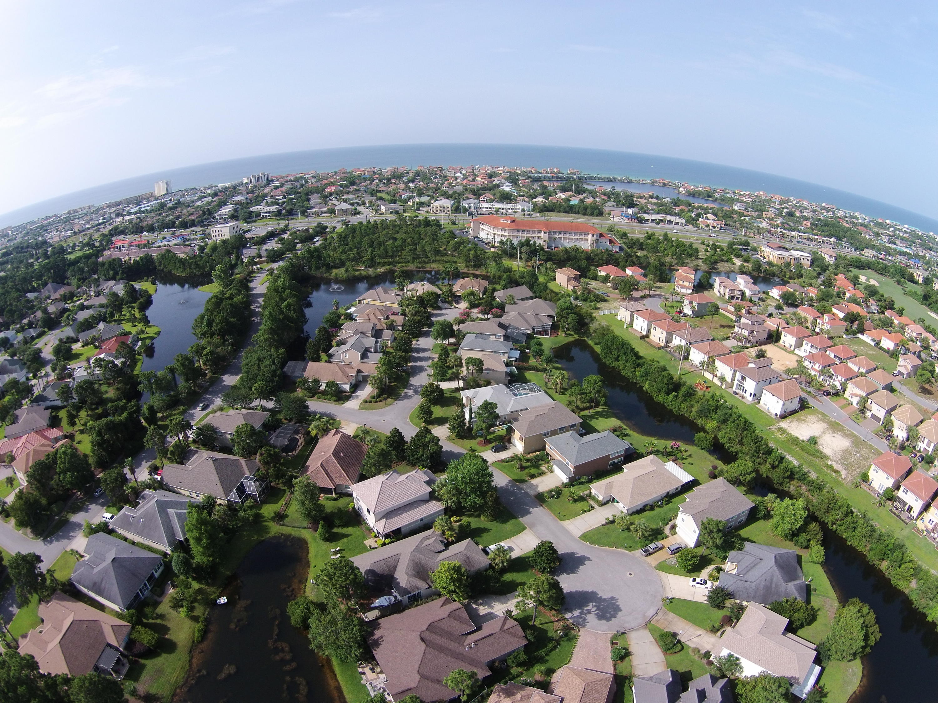 EMERALD LAKES PH 1 - Residential