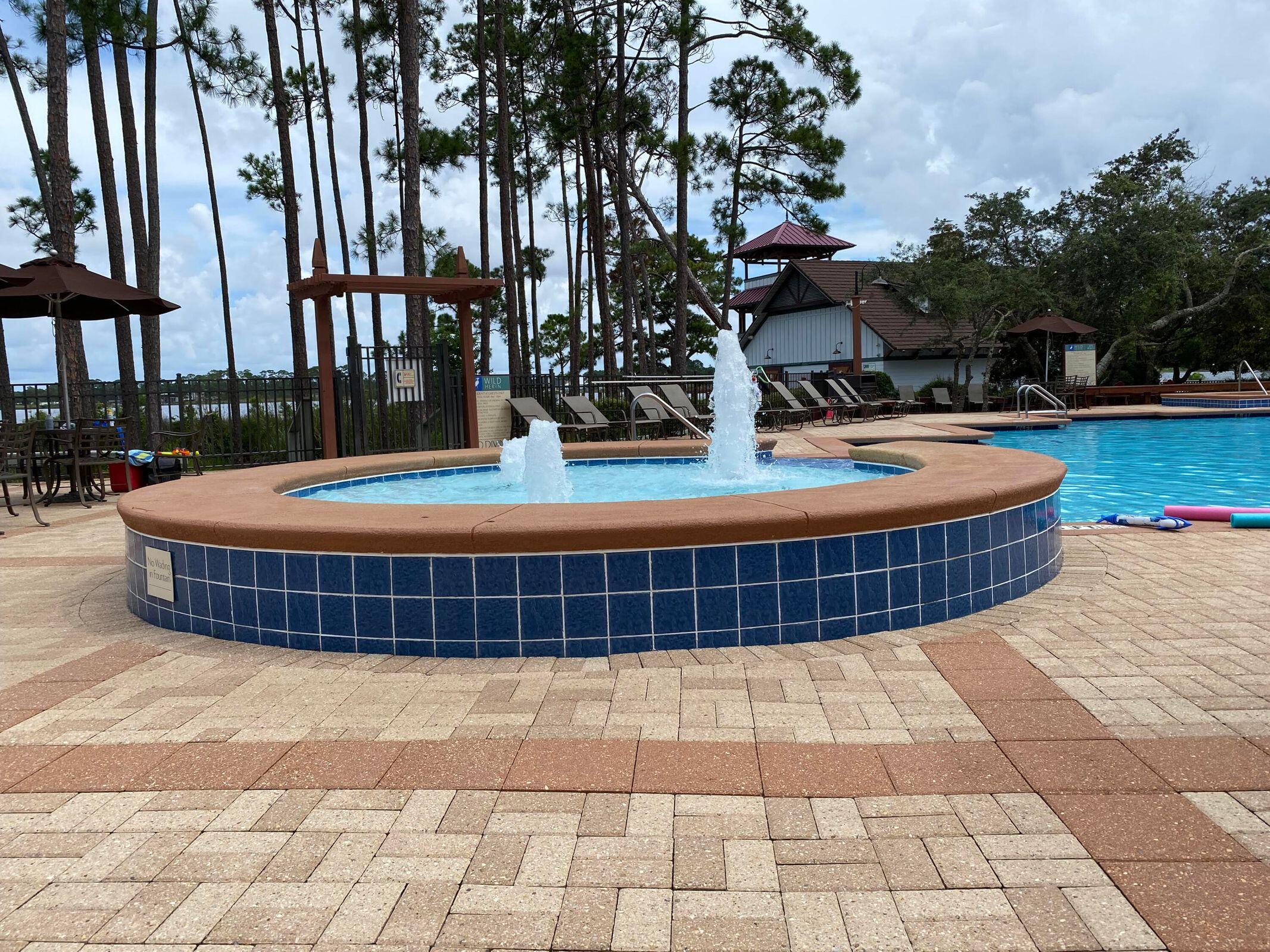 WILD HERON LAKESIDE LODGE - Residential