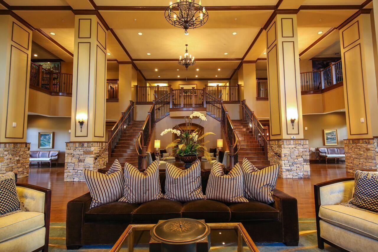 ONE WATER PLACE @ KELLY PLANTATION - Residential