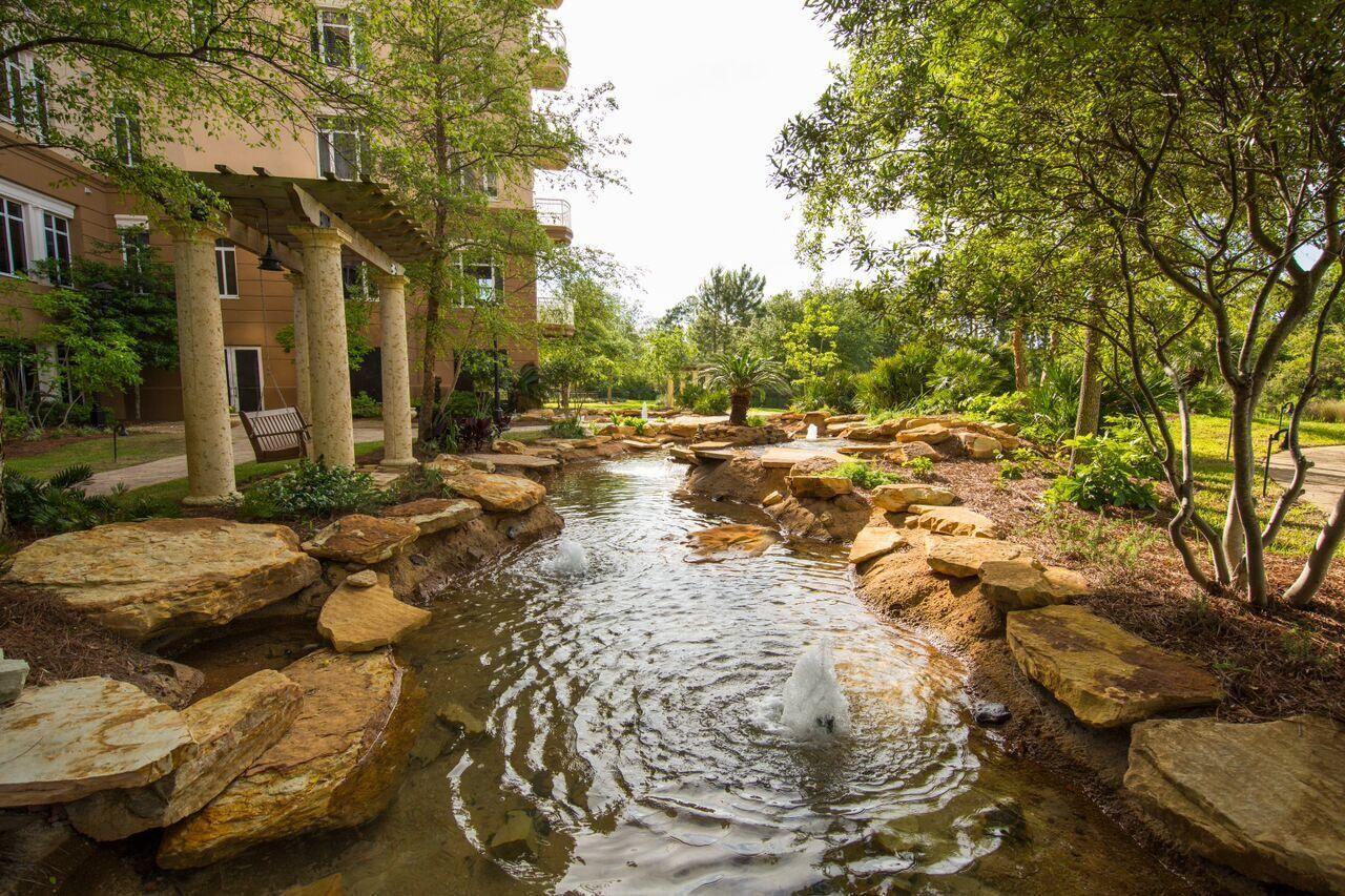 ONE WATER PLACE @ KELLY PLANTATION - Residential