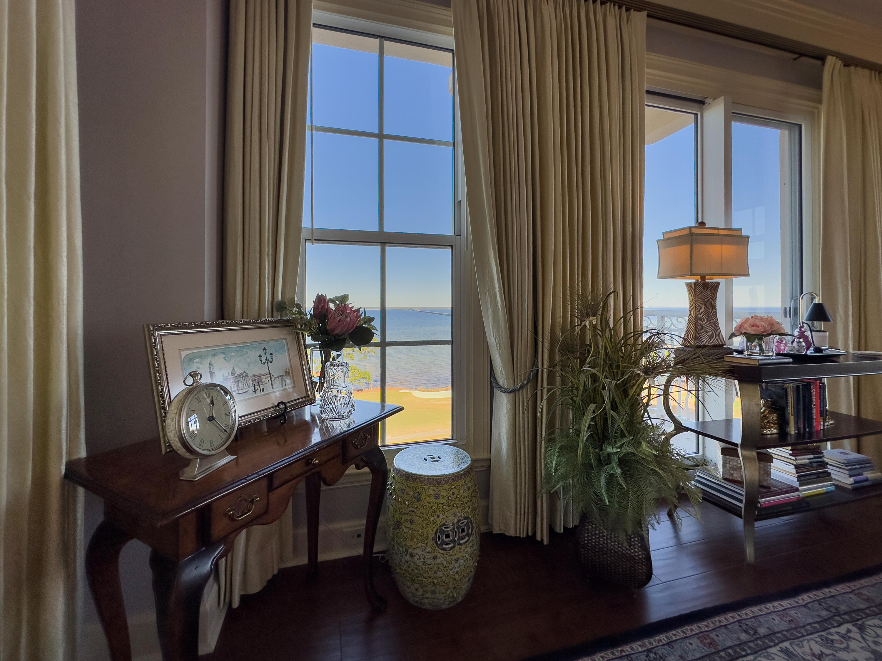 ONE WATER PLACE @ KELLY PLANTATION - Residential