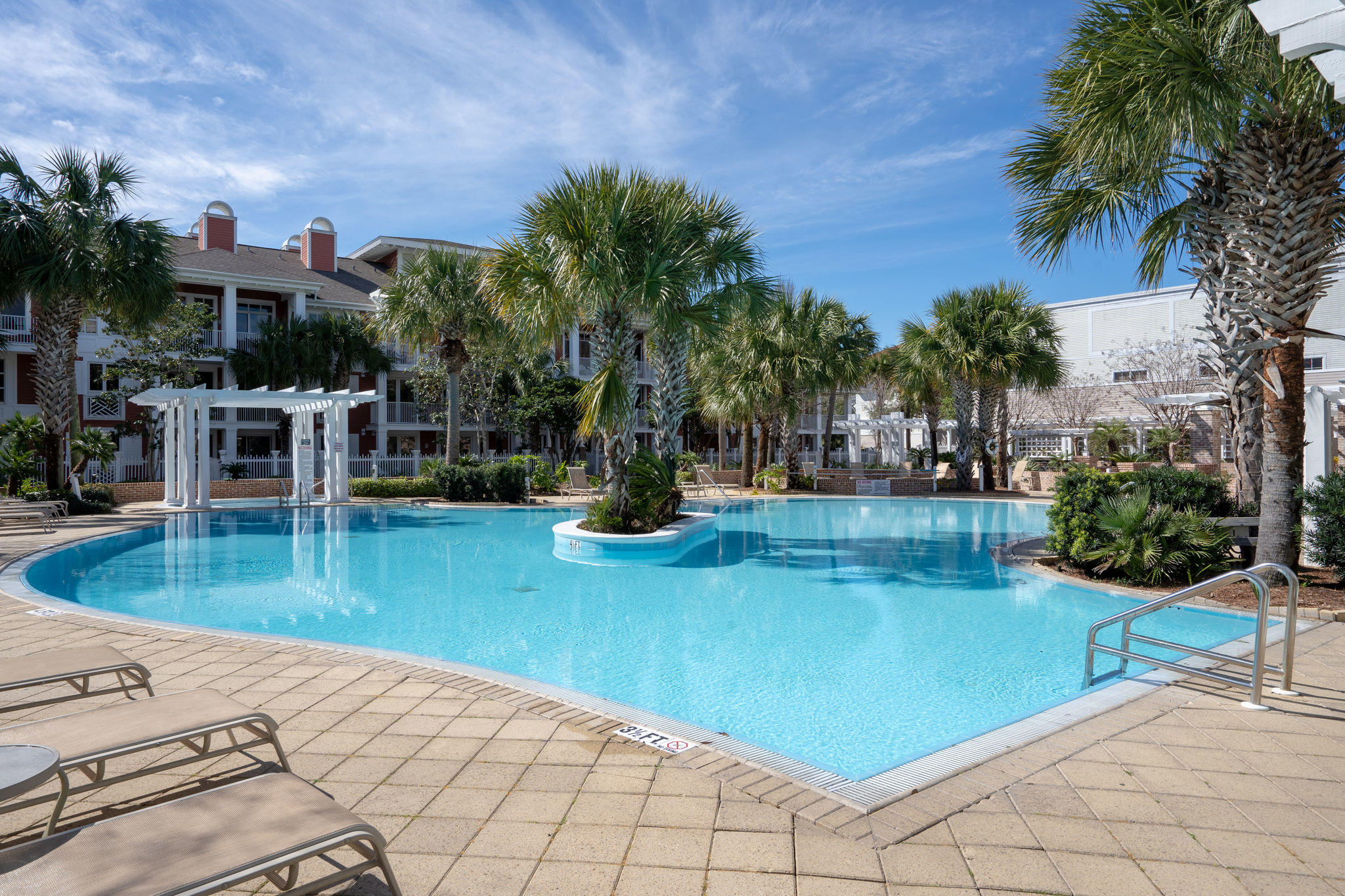 MARKET STREET INN - Residential
