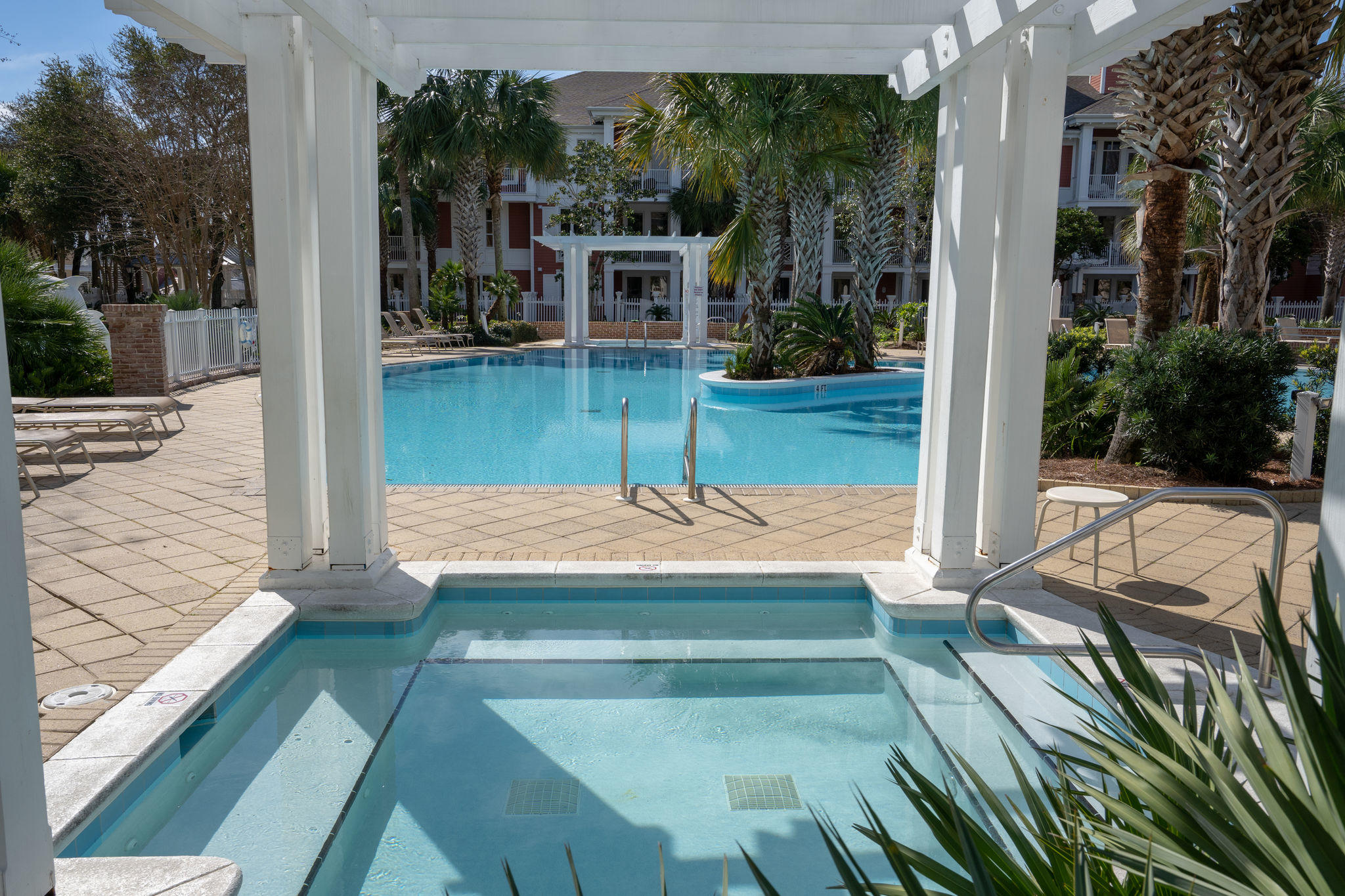 MARKET STREET INN - Residential