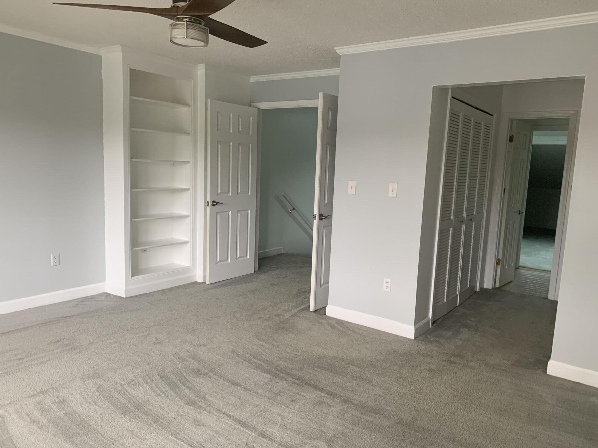 LAKESIDE VILLAGE - Residential Lease